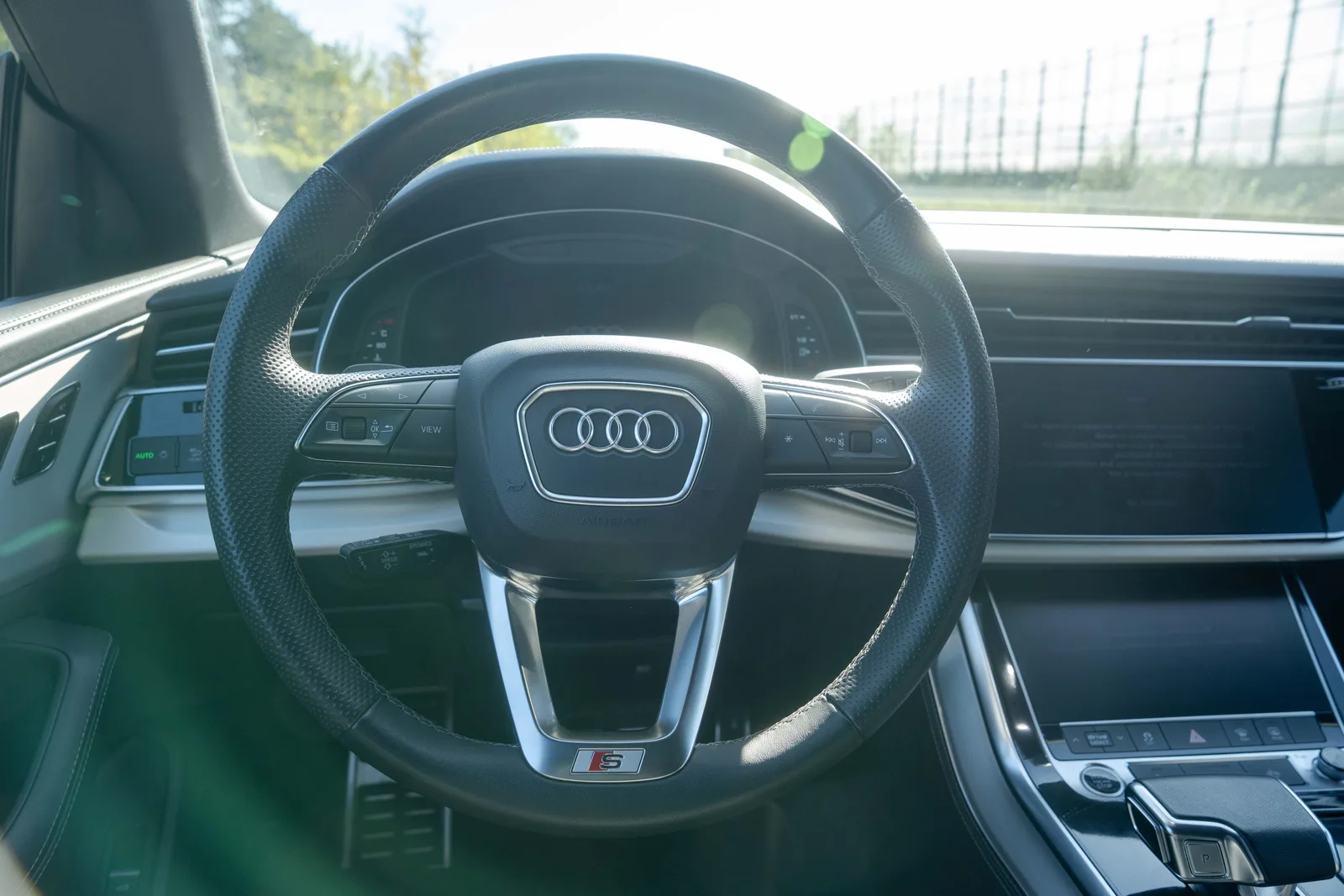 Audi Q8 — zdjęcie 17 z 29