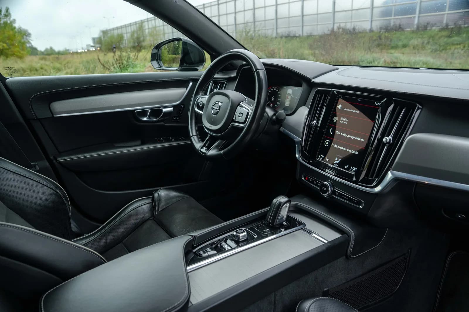 Volvo S90 — zdjęcie 24 z 29