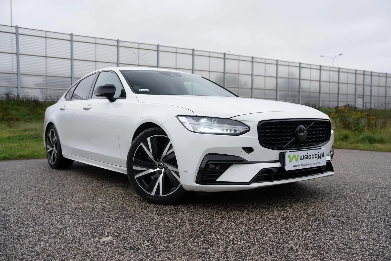Volvo S90 — zdjęcie 3 z 29