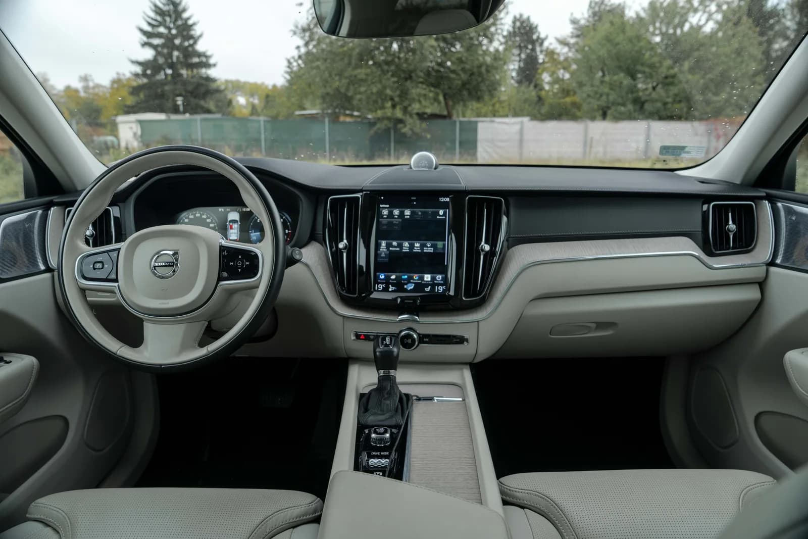 Volvo XC 60 — zdjęcie 19 z 29