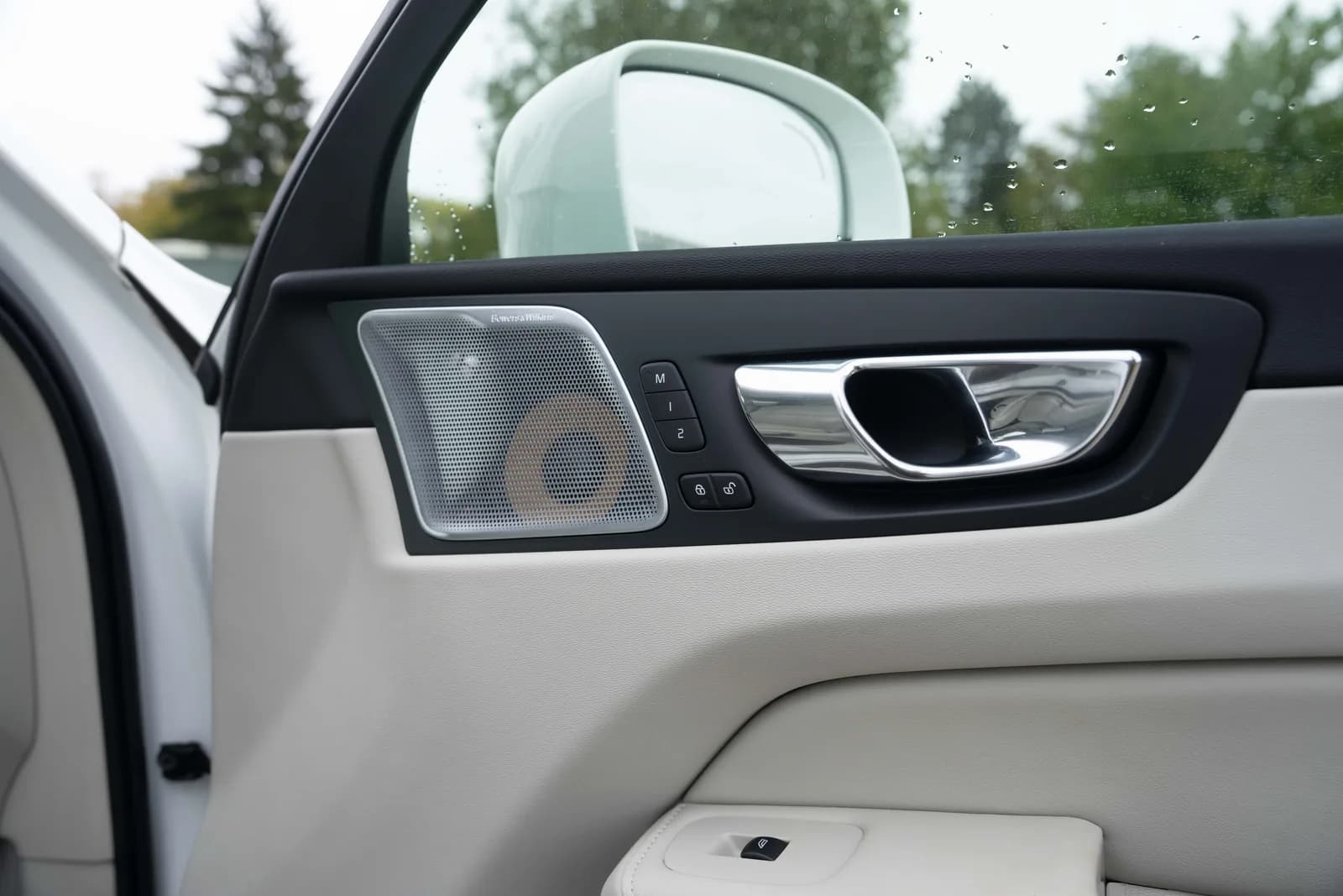 Volvo XC 60 — zdjęcie 26 z 29