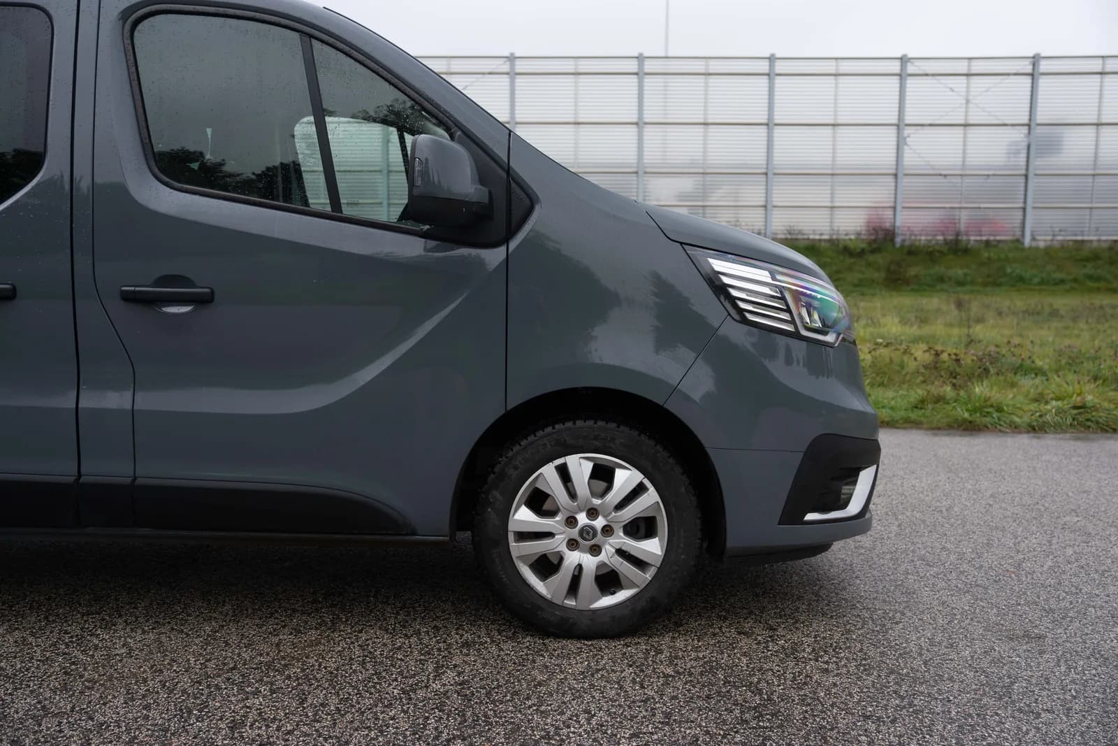 Renault Trafic — zdjęcie 8 z 22