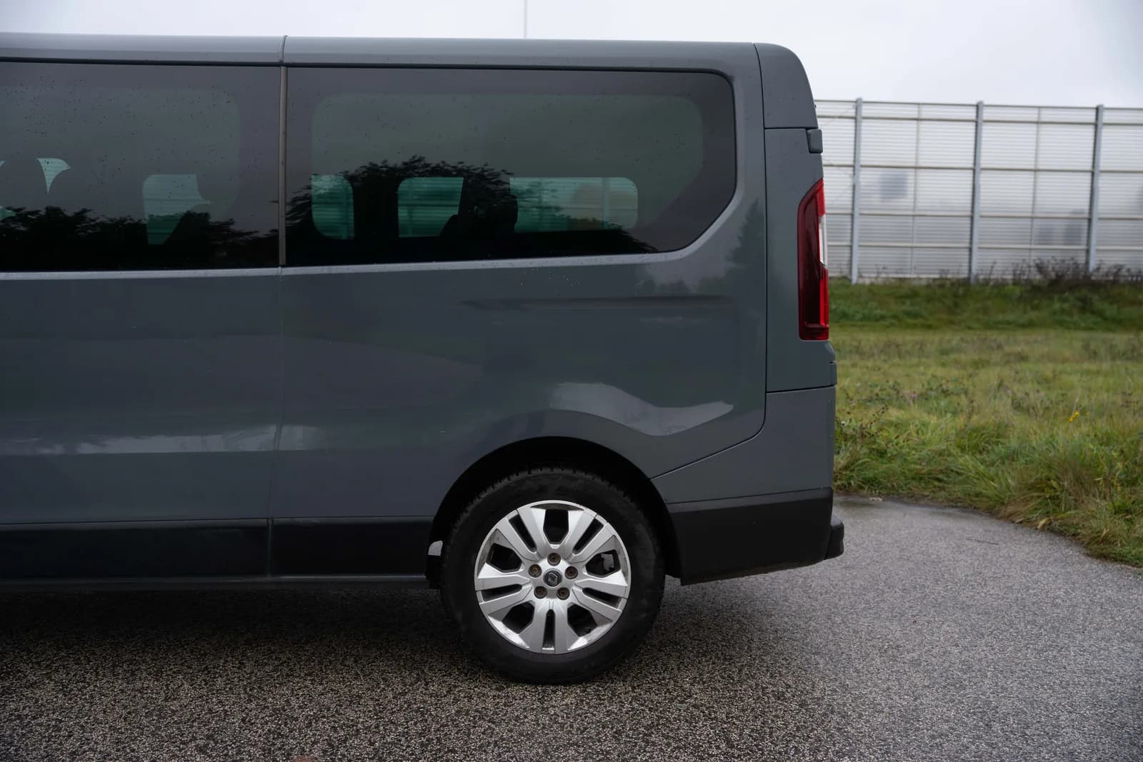 Renault Trafic — zdjęcie 12 z 22