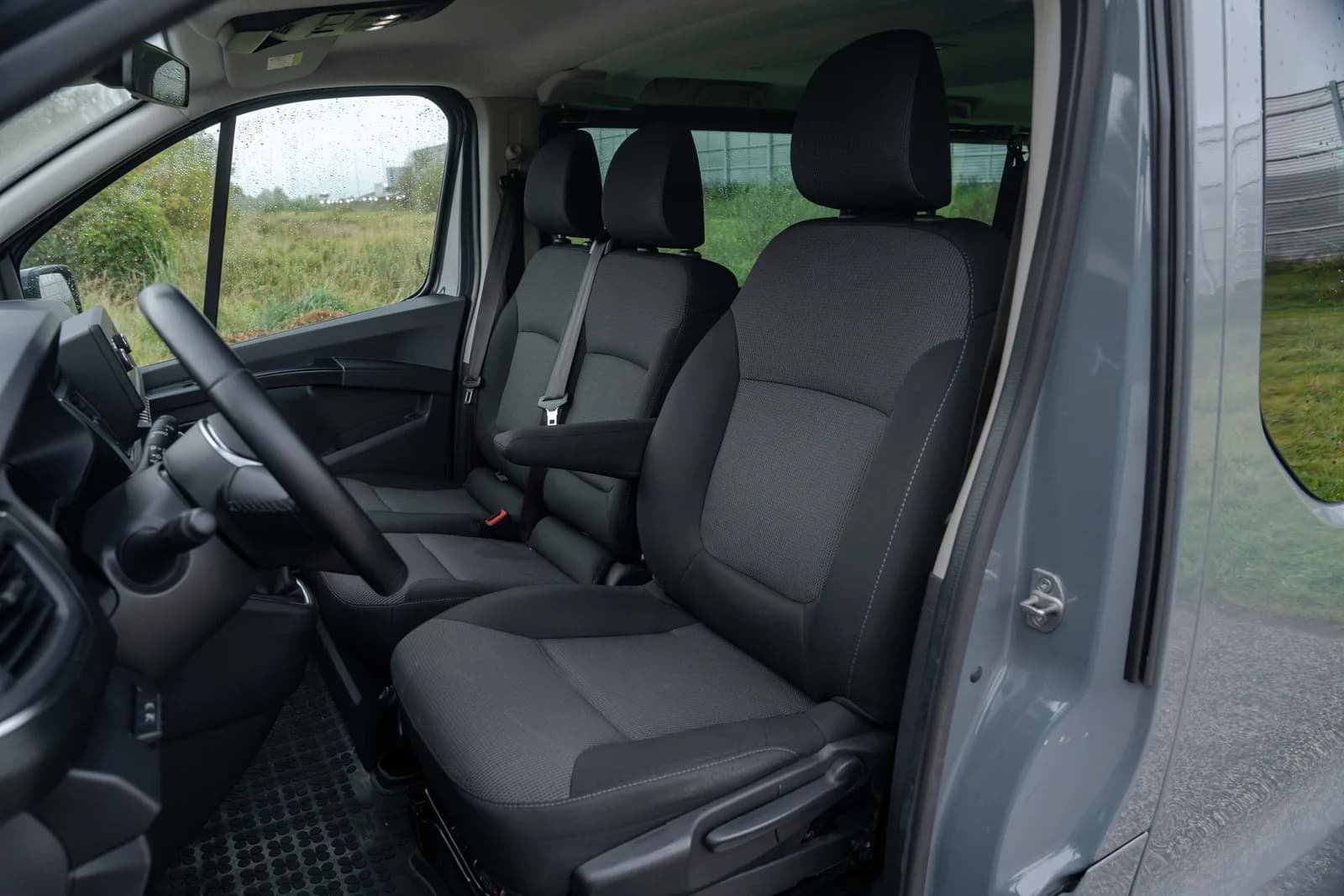 Renault Trafic — zdjęcie 17 z 22