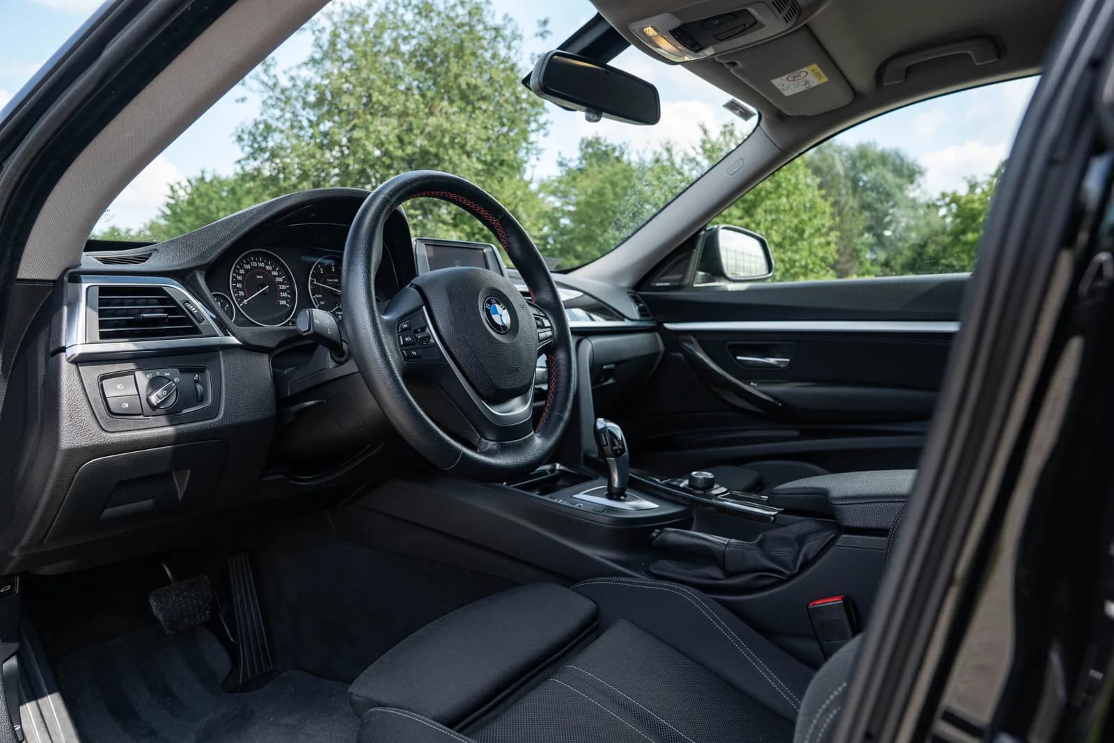 BMW Seria 3 zdjęcie 19