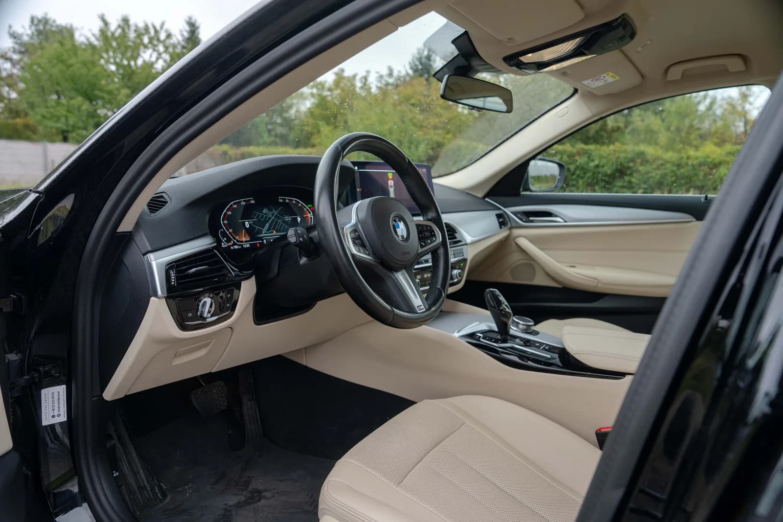 BMW Seria 5 — zdjęcie 16 z 25