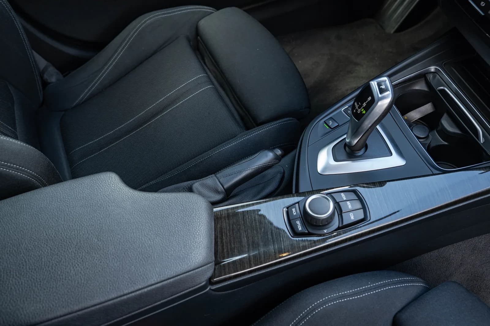 BMW Seria 3 zdjęcie 27