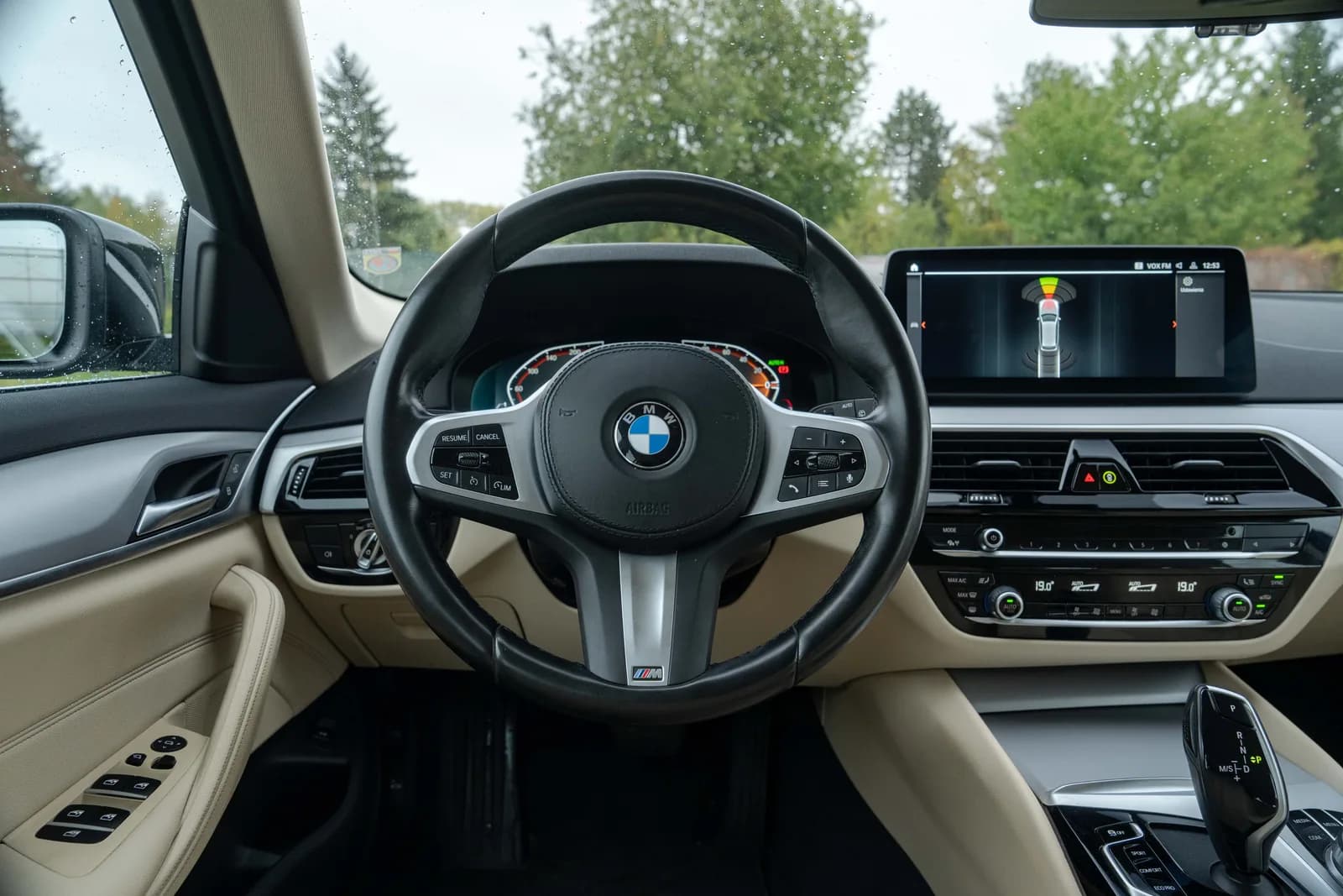 BMW Seria 5 — zdjęcie 17 z 25