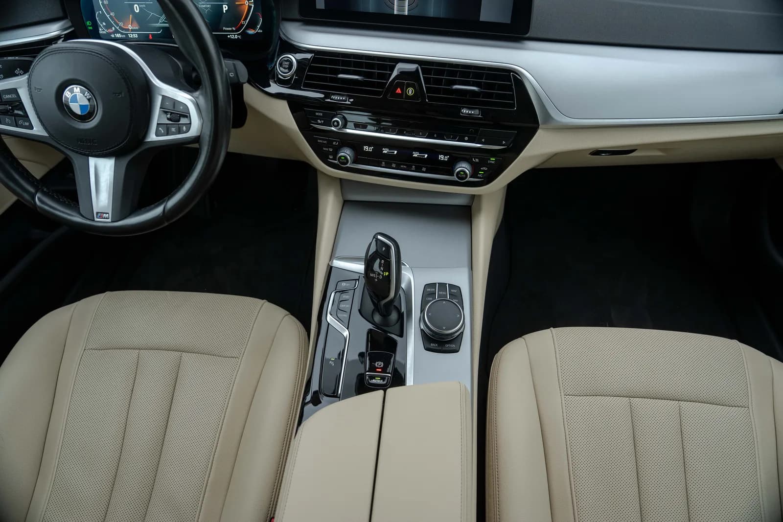 BMW Seria 5 — zdjęcie 19 z 25