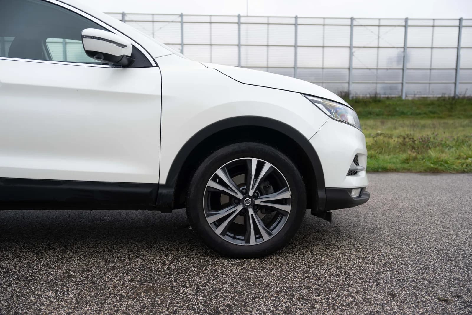 Nissan Qashqai — zdjęcie 8 z 25