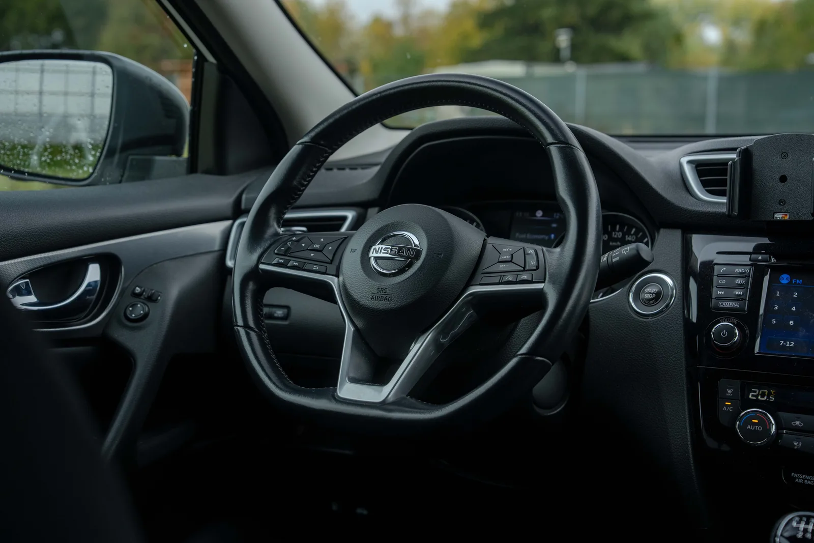 Nissan Qashqai — zdjęcie 20 z 25