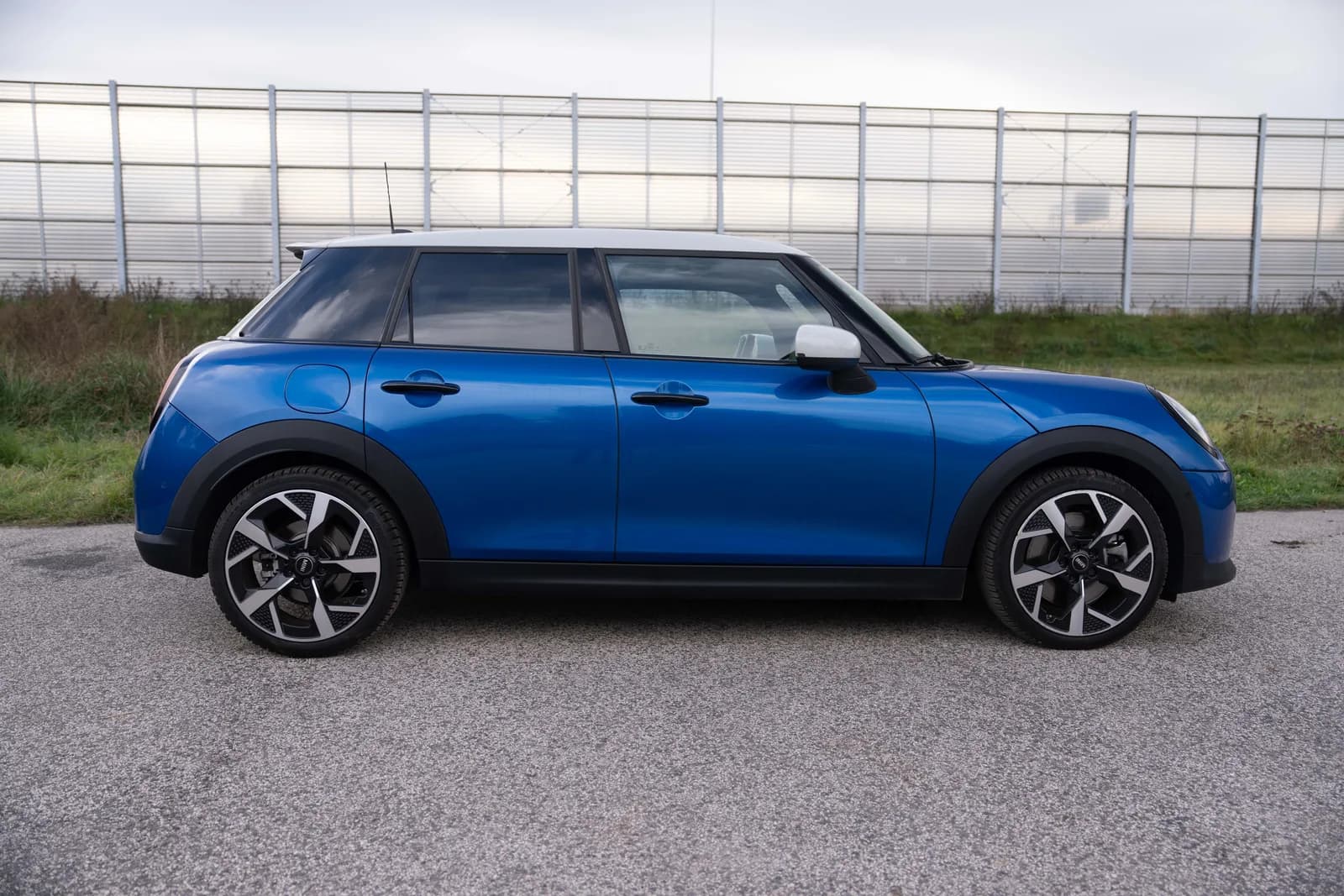 MINI Cooper S — zdjęcie 9 z 28