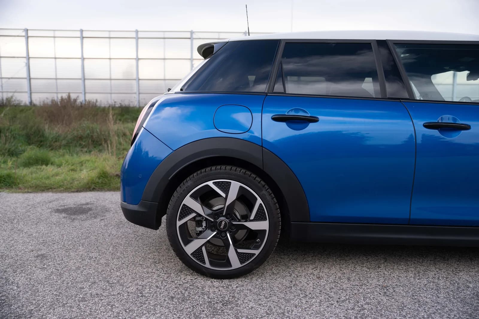 MINI Cooper S — zdjęcie 7 z 28