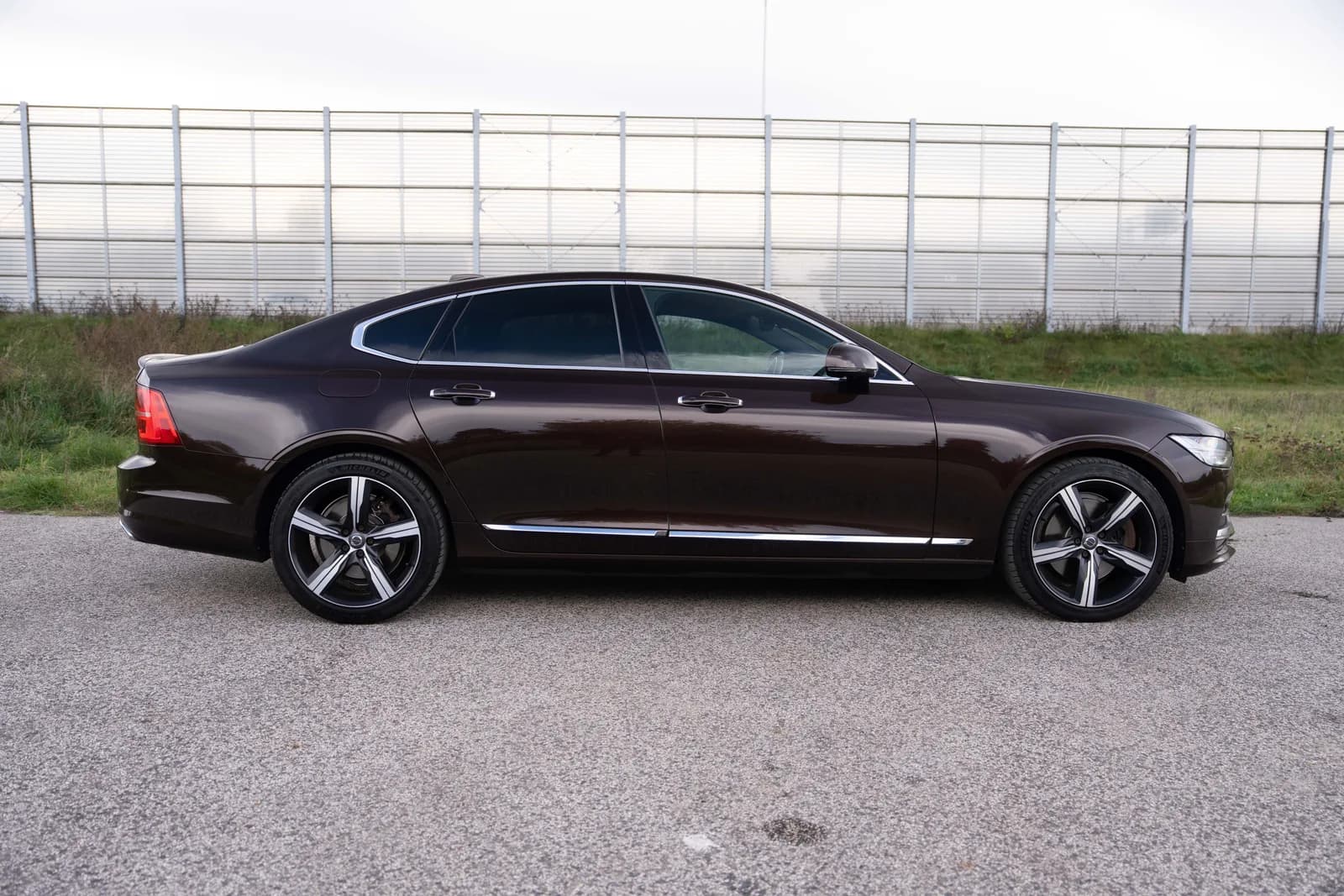 Volvo S90 — zdjęcie 9 z 31