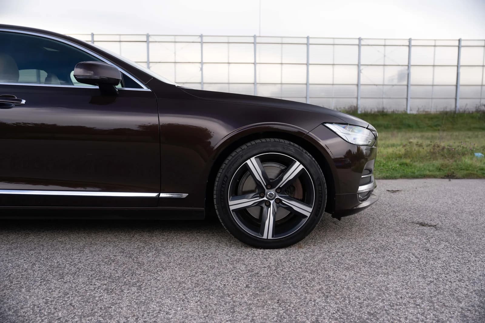 Volvo S90 — zdjęcie 8 z 31
