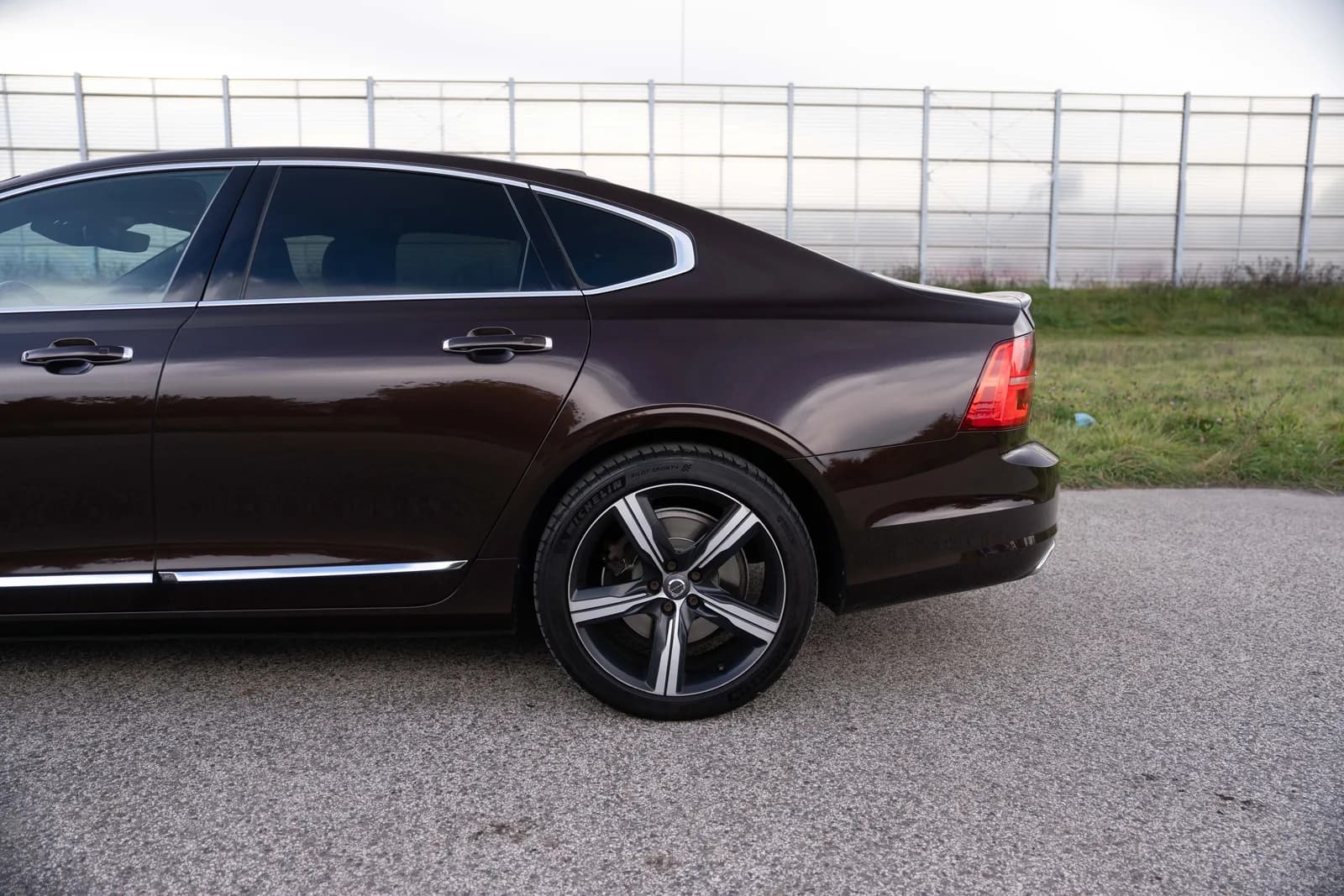 Volvo S90 — zdjęcie 12 z 31