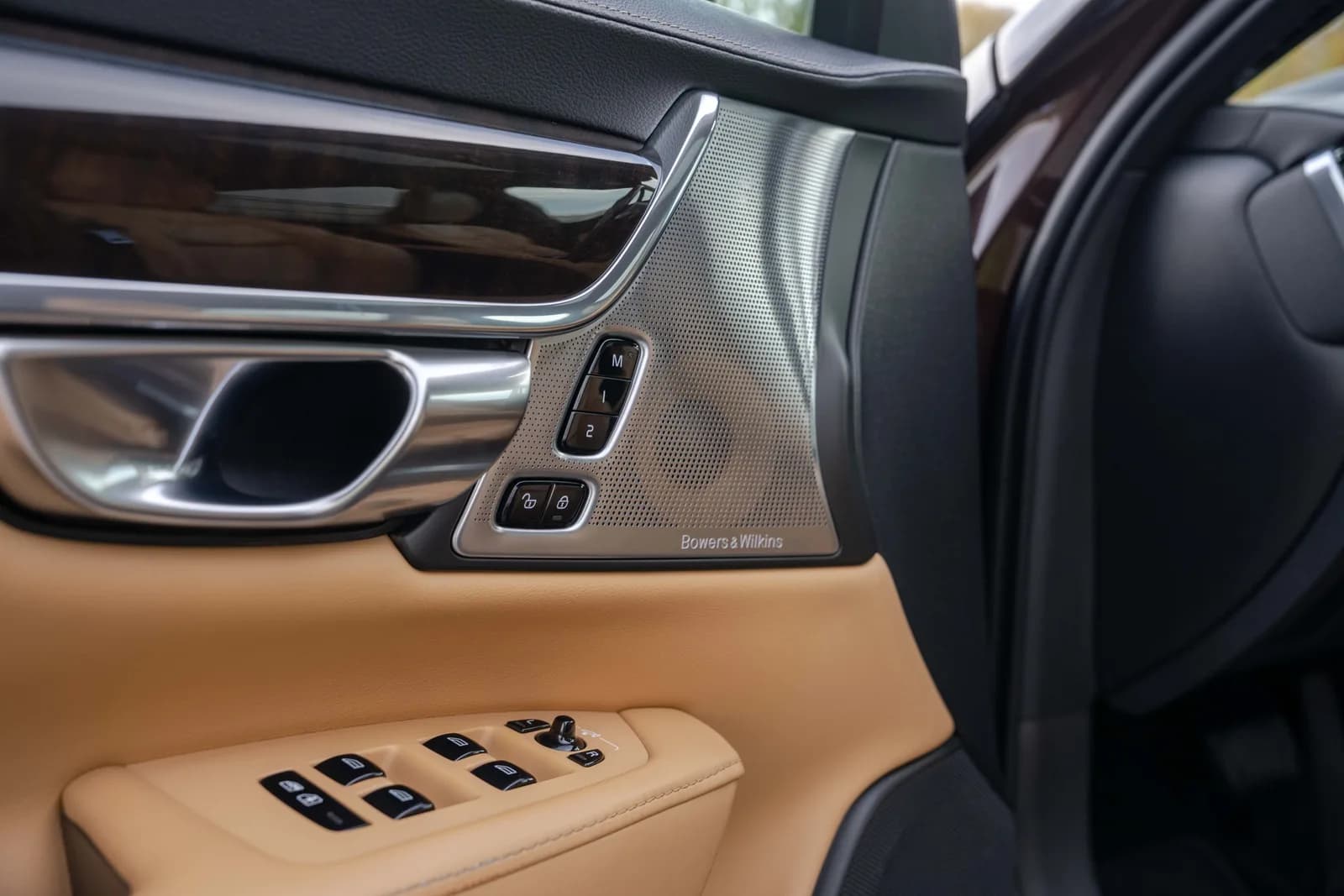 Volvo S90 — zdjęcie 28 z 31
