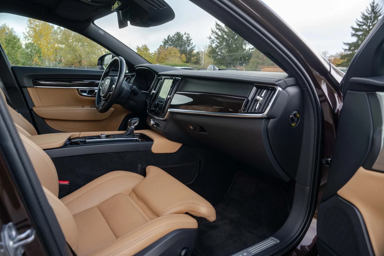 Volvo S90 — zdjęcie 25 z 31