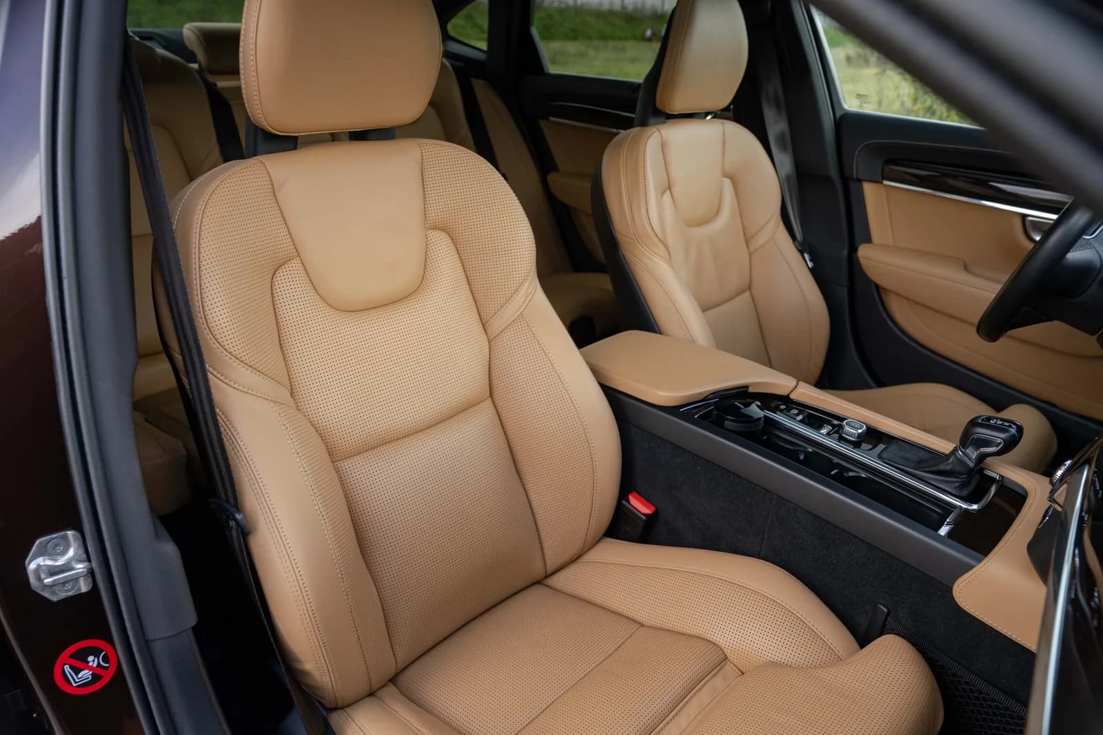 Volvo S90 — zdjęcie 30 z 31