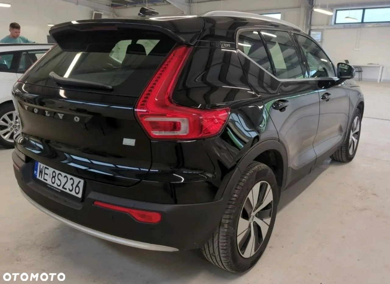 Volvo XC 40 — zdjęcie 4 z 7