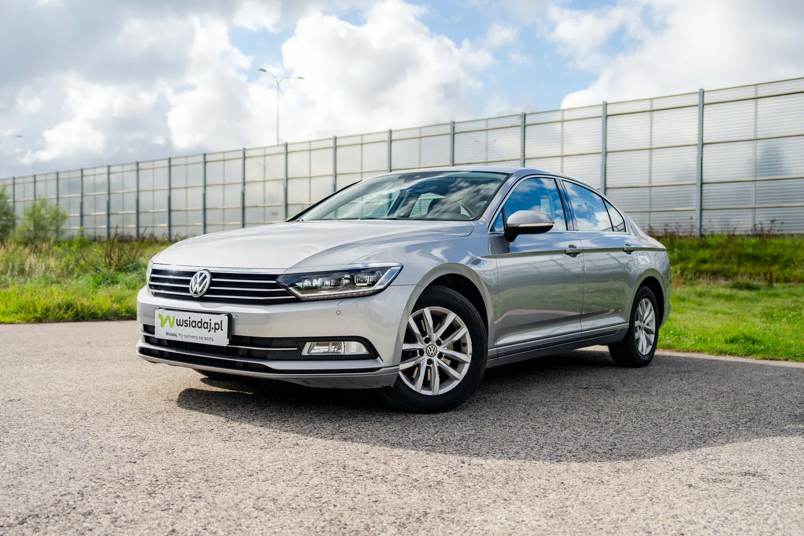 Volkswagen Passat — zdjęcie 1 z 28
