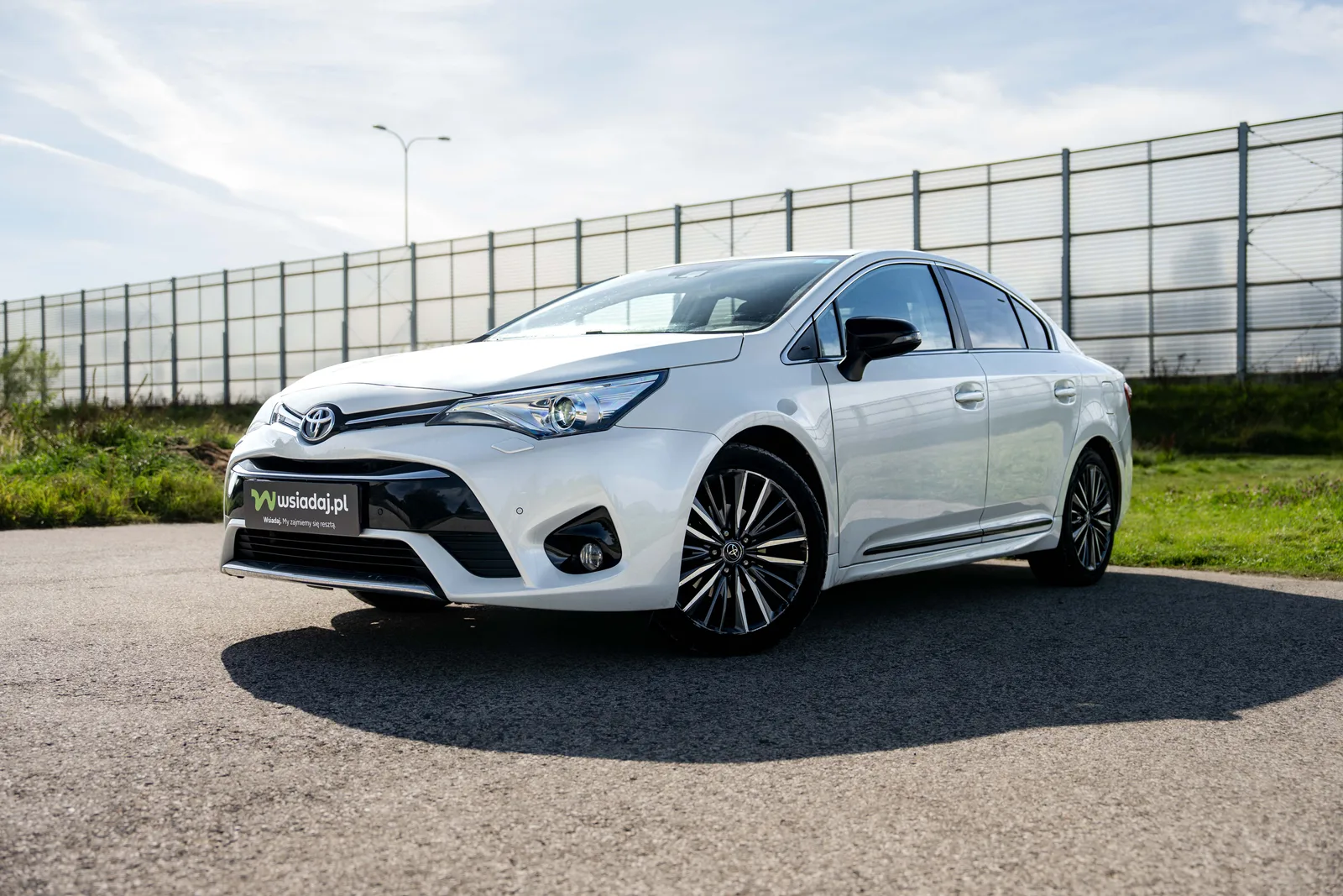 Toyota Avensis — zdjęcie 1 z 26