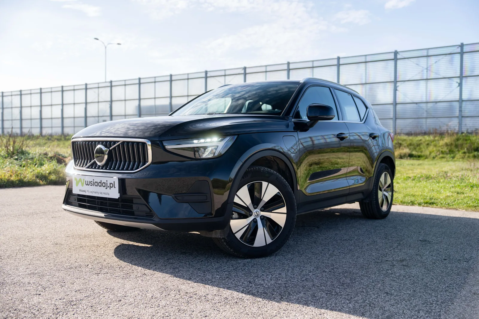 Volvo XC 40 — zdjęcie 1 z 27
