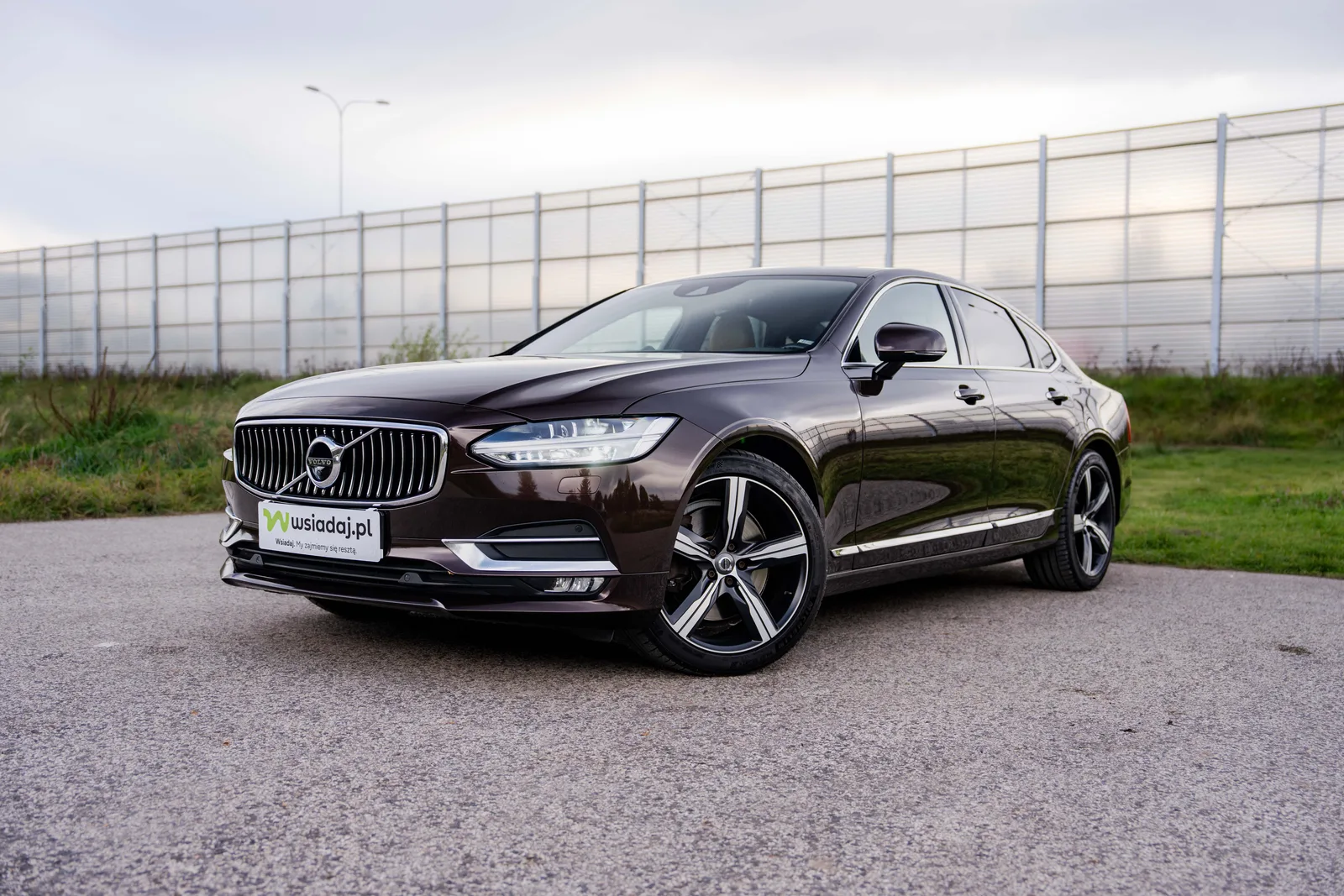Volvo S90 — zdjęcie 1 z 31