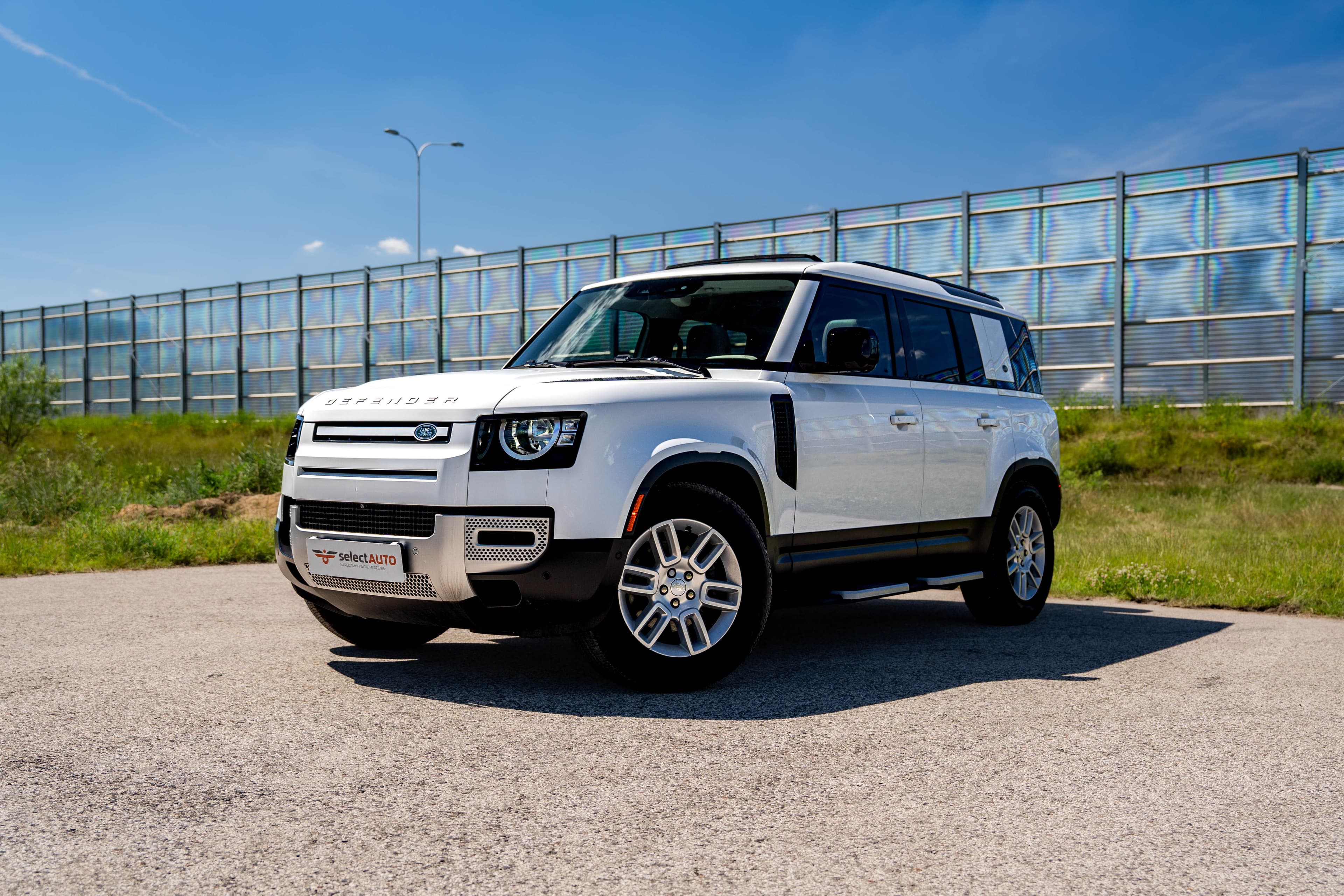 Land Rover Defender (2023)