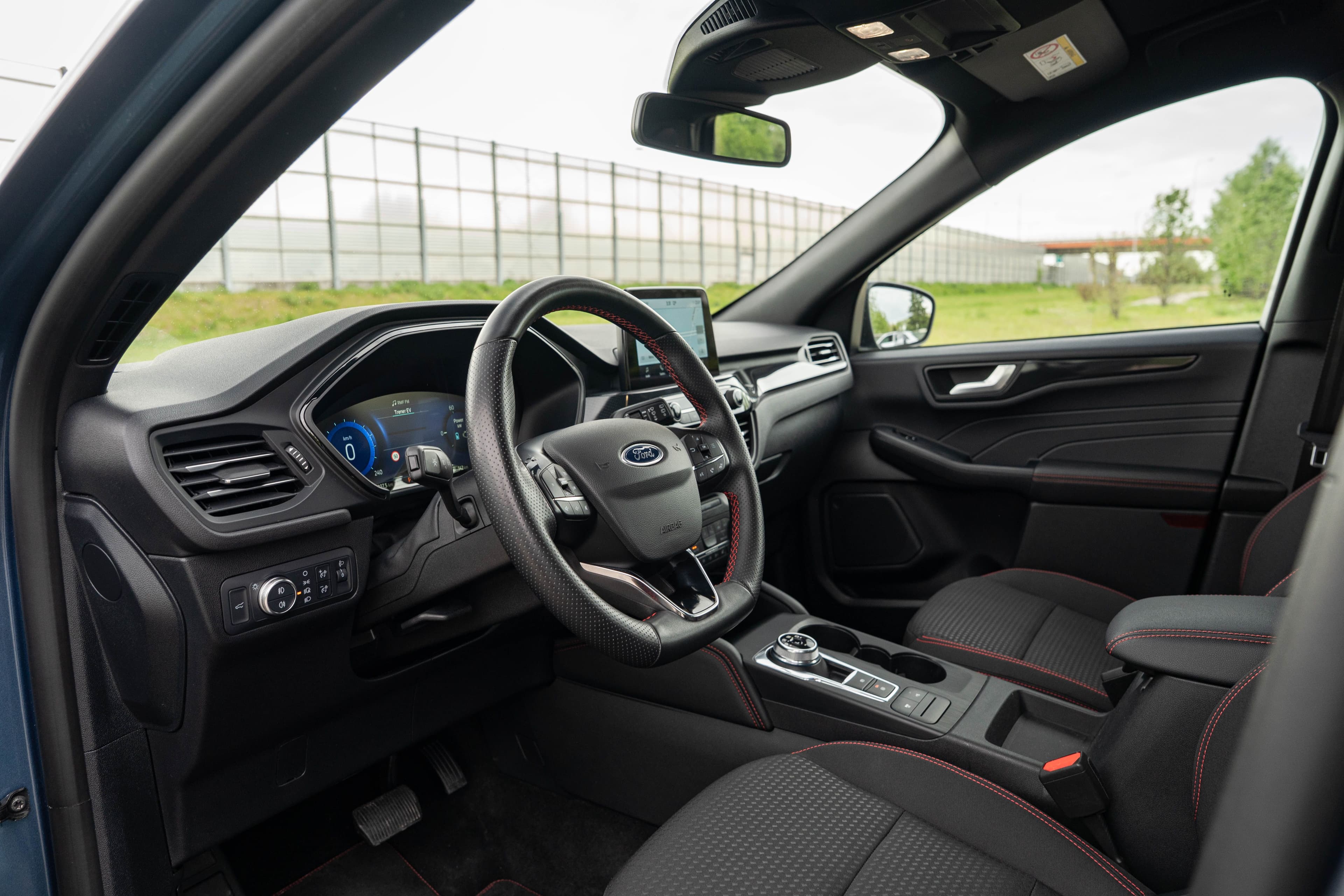 Ford Kuga zdjęcie 17