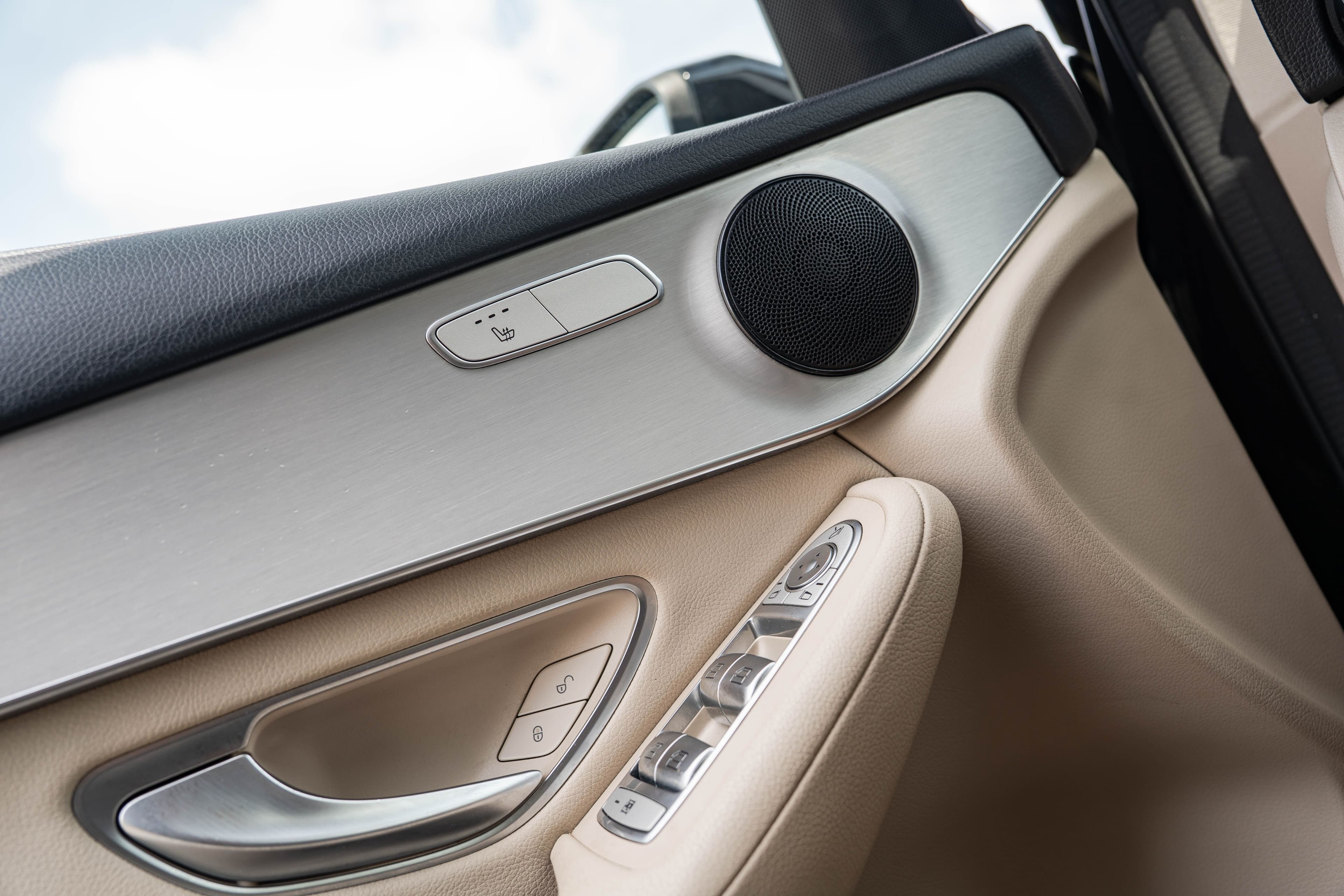 Mercedes-Benz GLC zdjęcie 26