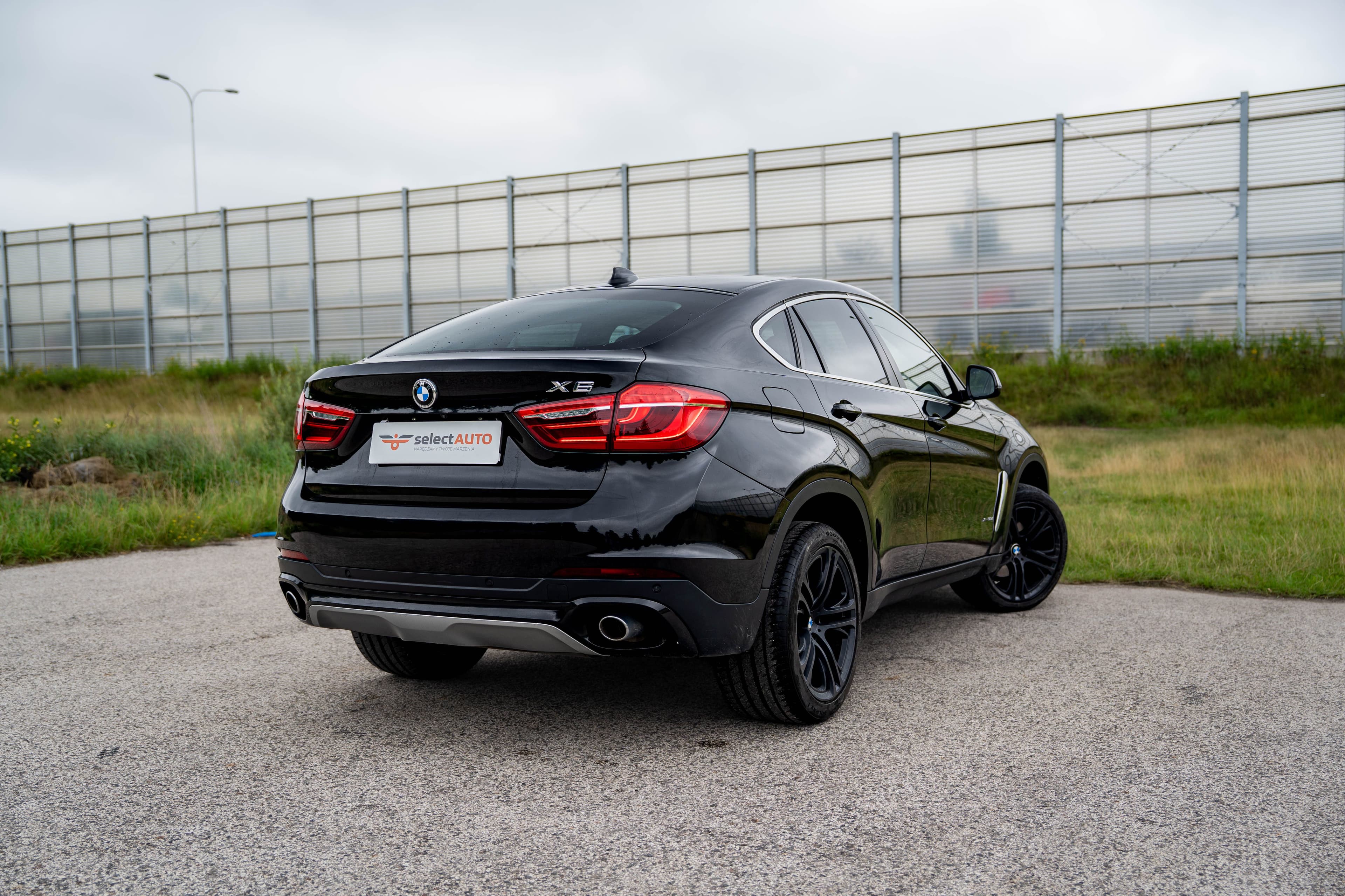 BMW X6 zdjęcie 6