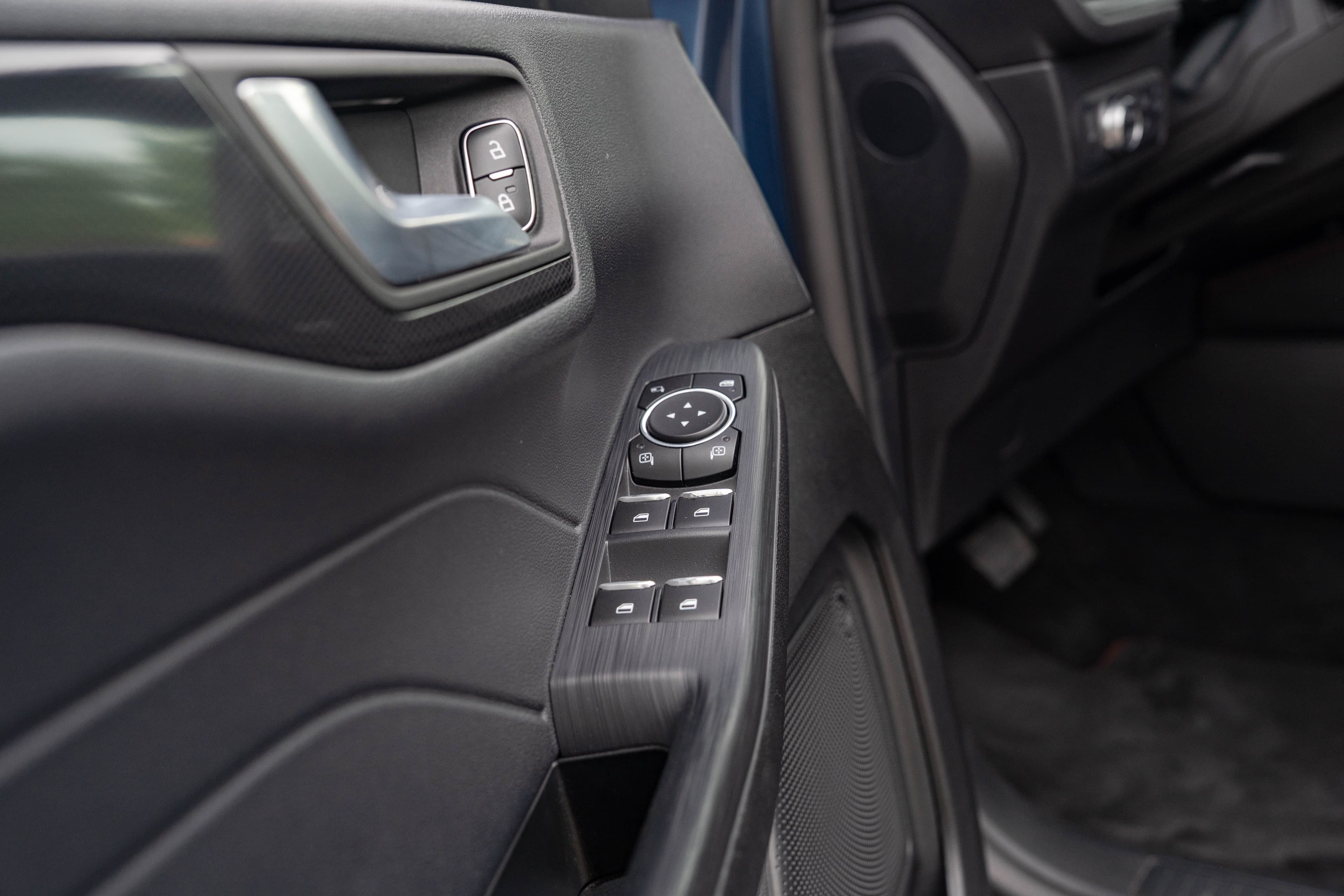 Ford Kuga zdjęcie 28