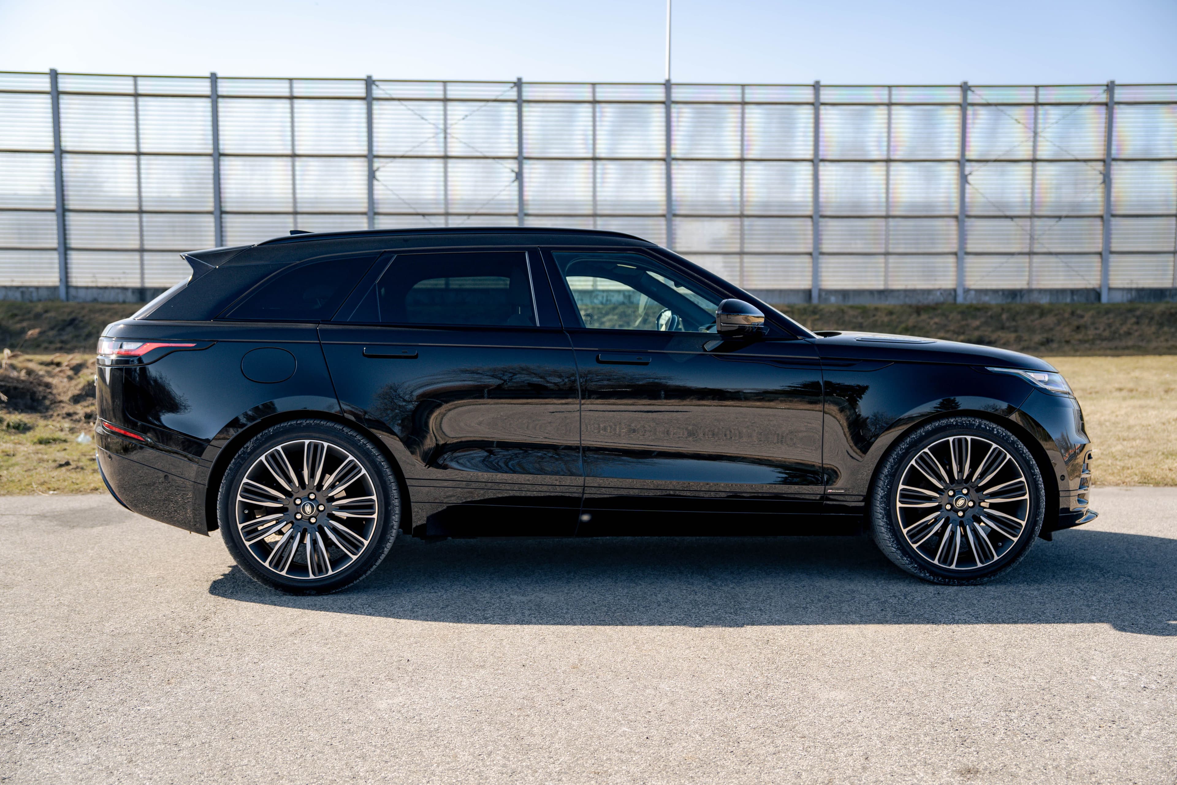Land Rover Range Rover Velar zdjęcie 9