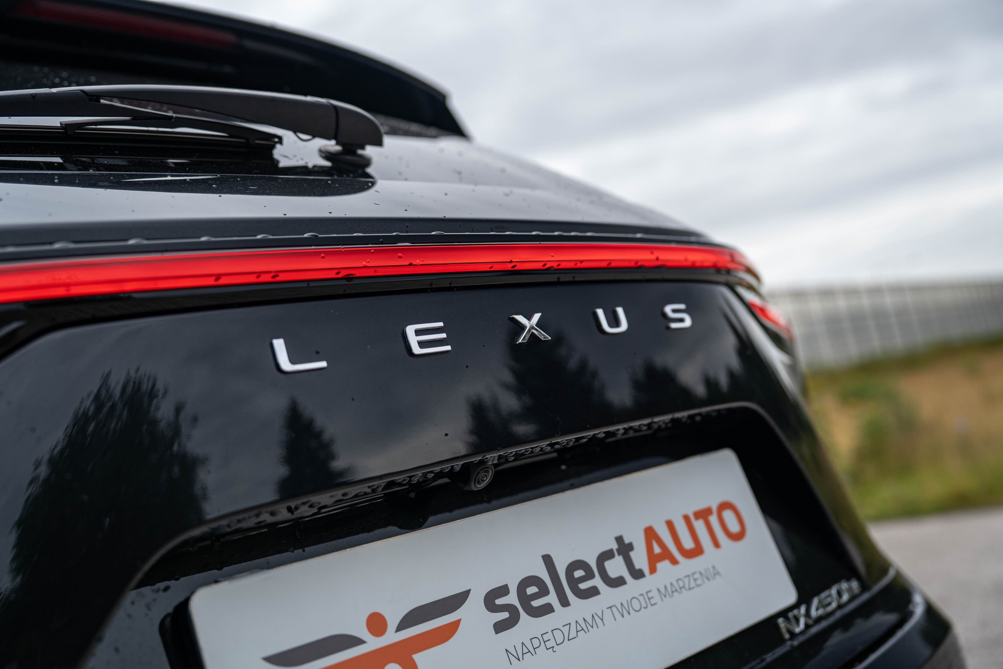 Lexus NX zdjęcie 14