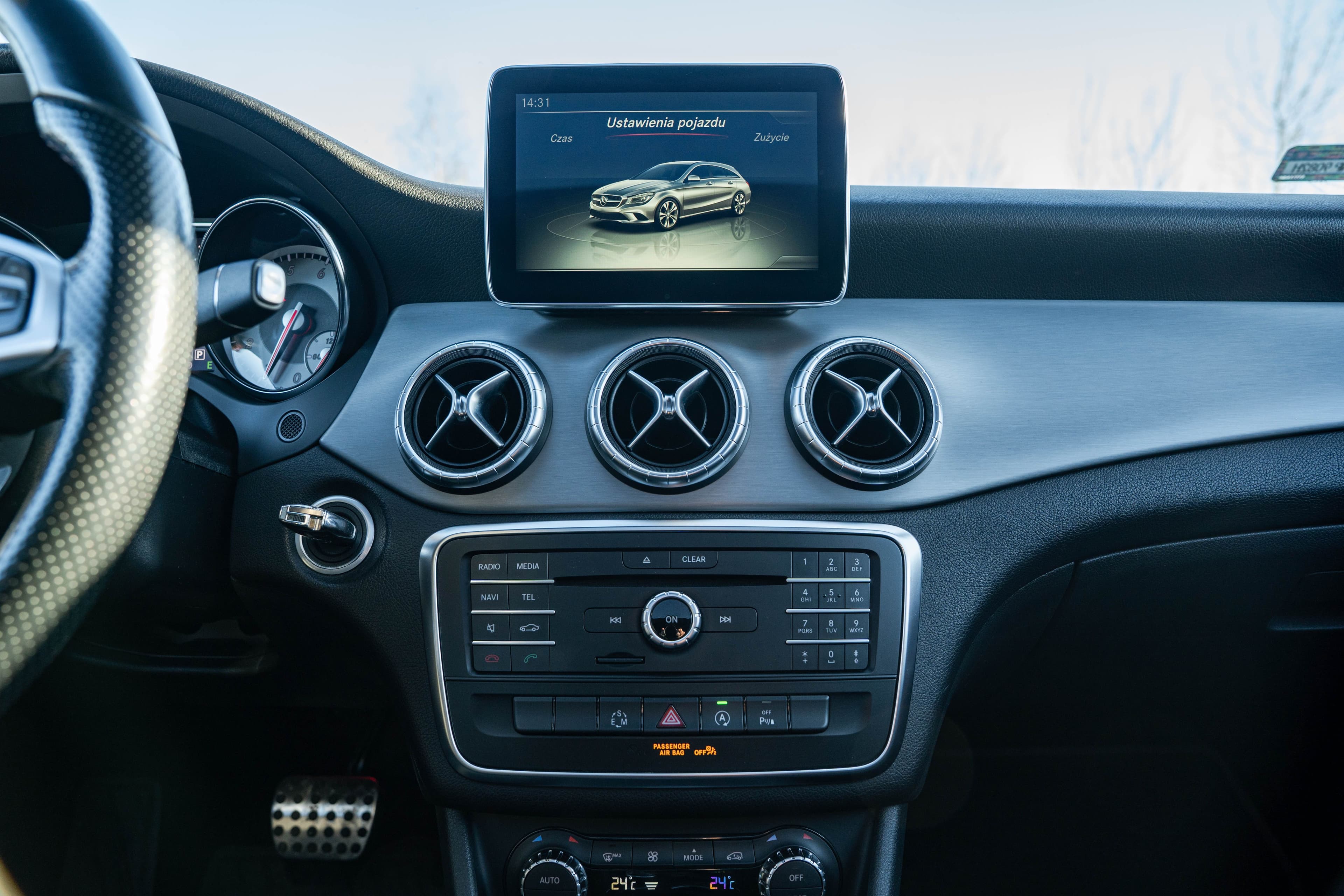 Mercedes-Benz CLA zdjęcie 19