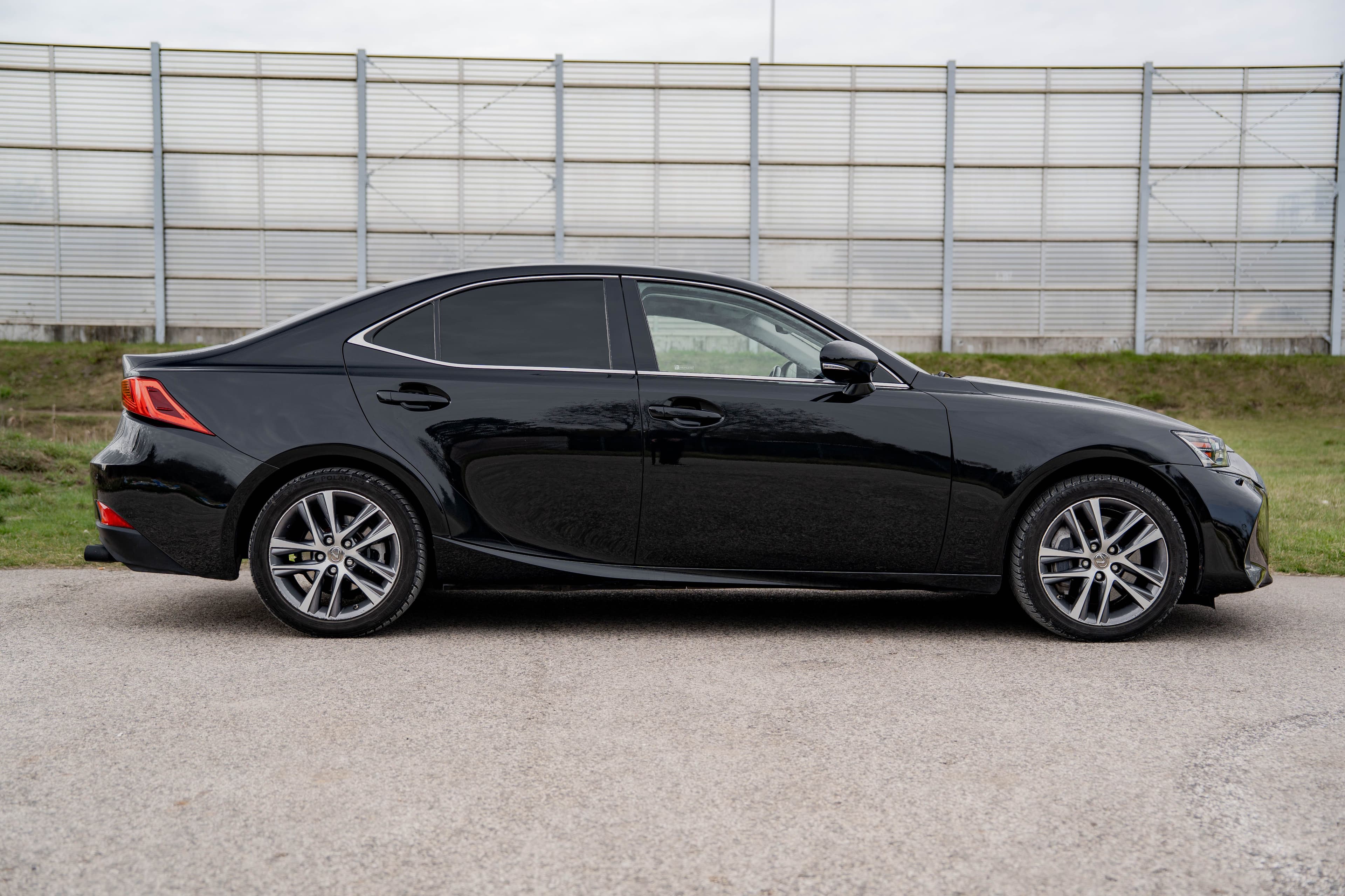 Lexus IS zdjęcie 9
