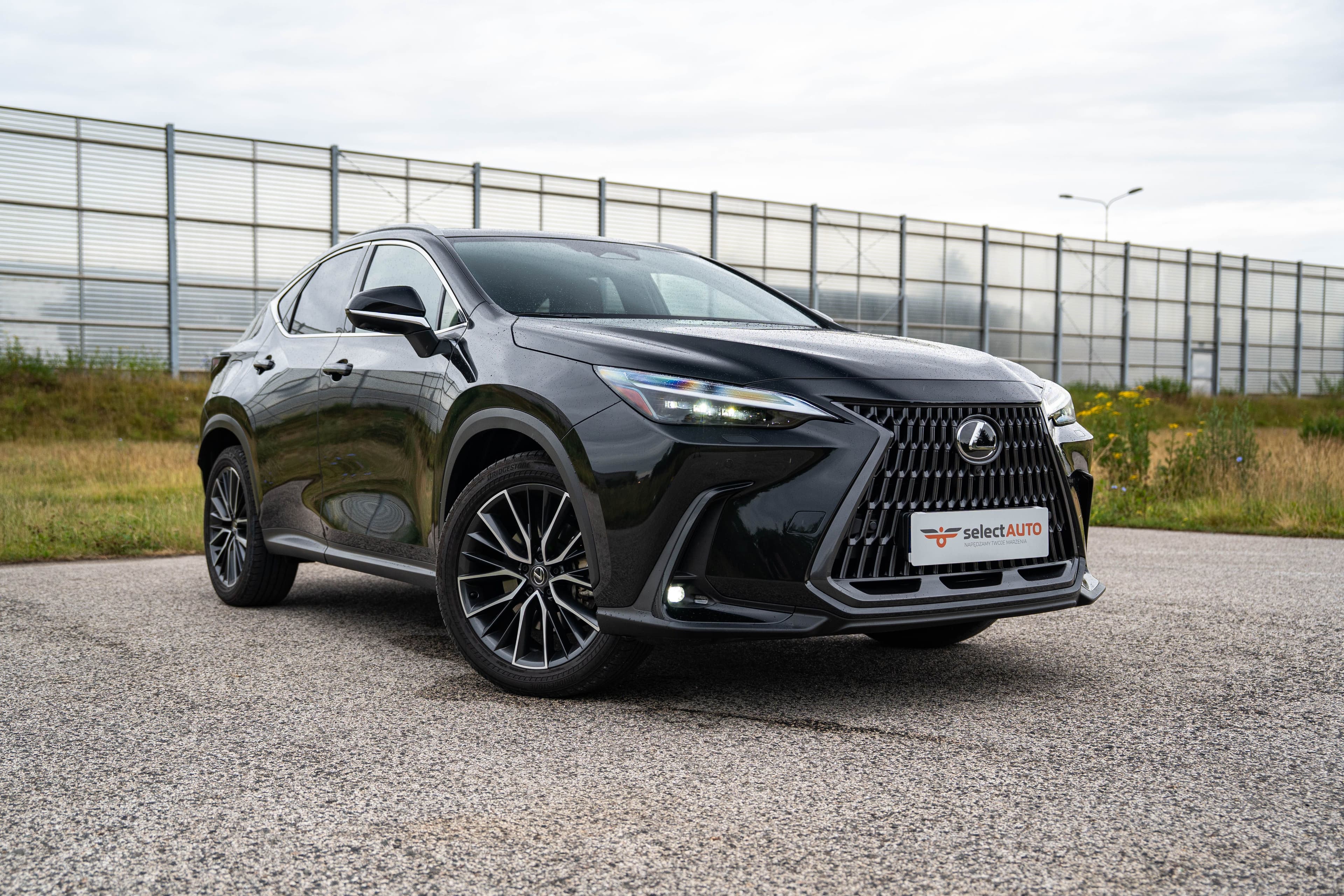 Lexus NX (2023) — zdjęcie 3