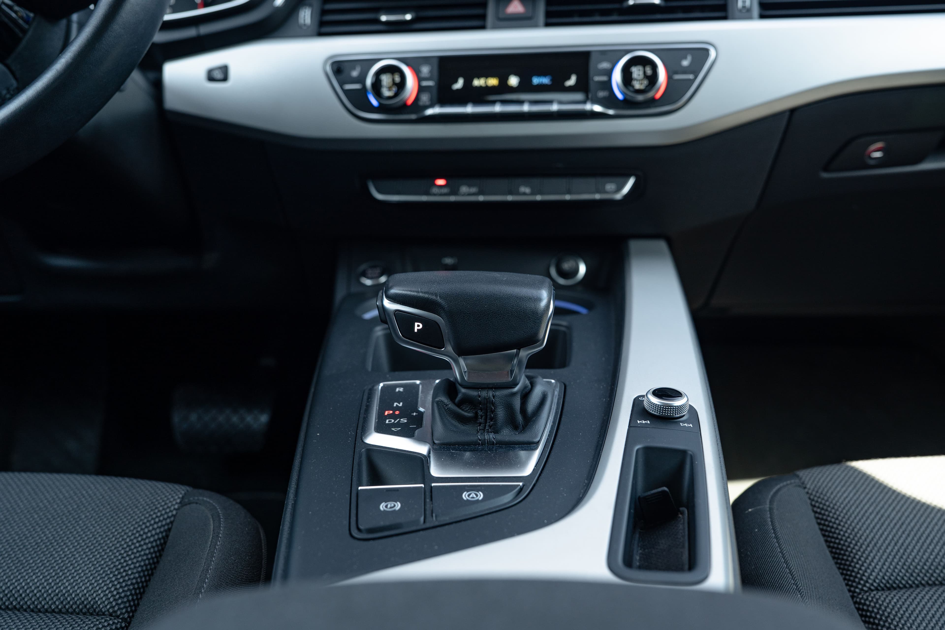 Audi A4 zdjęcie 19