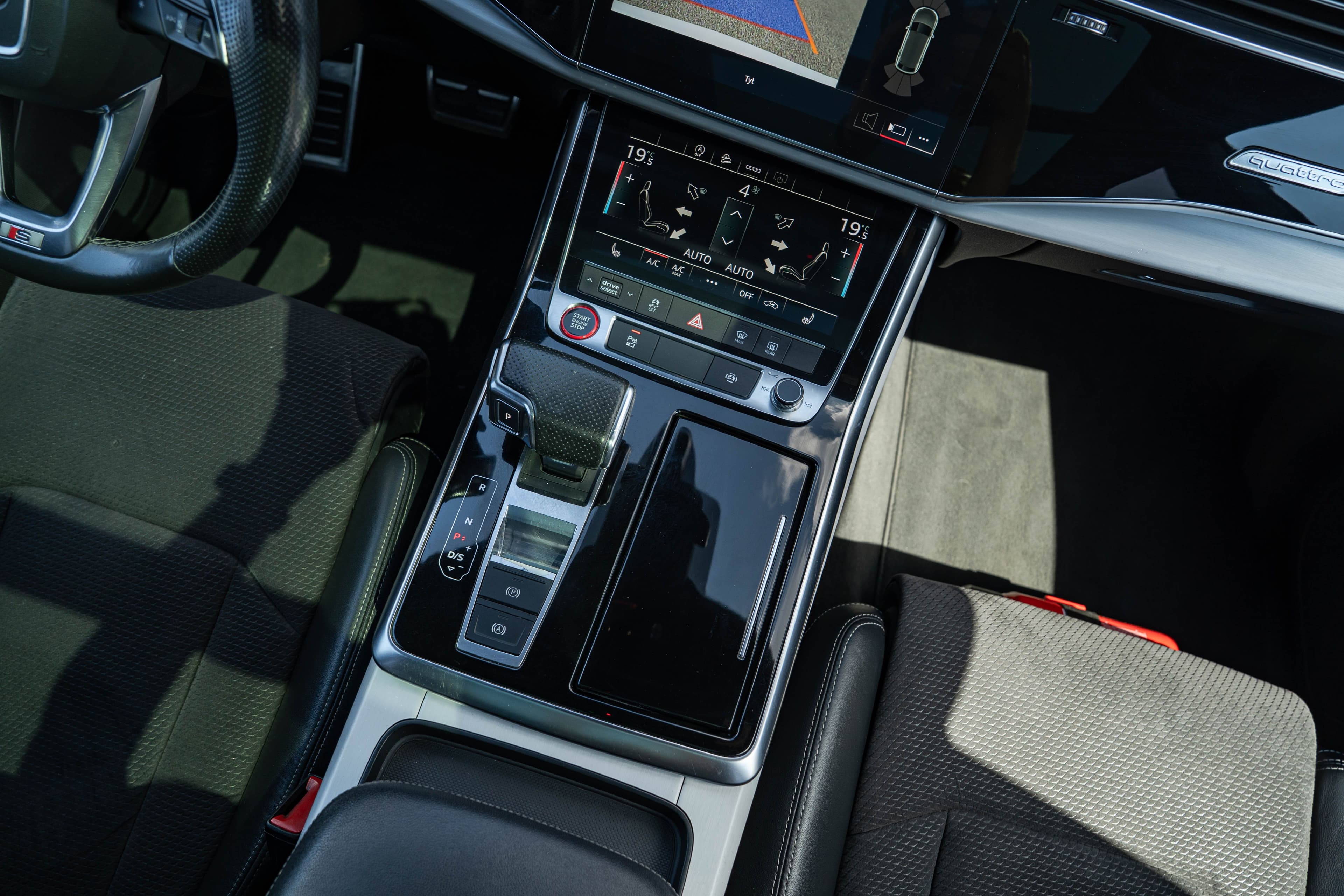 Audi SQ8 zdjęcie 21