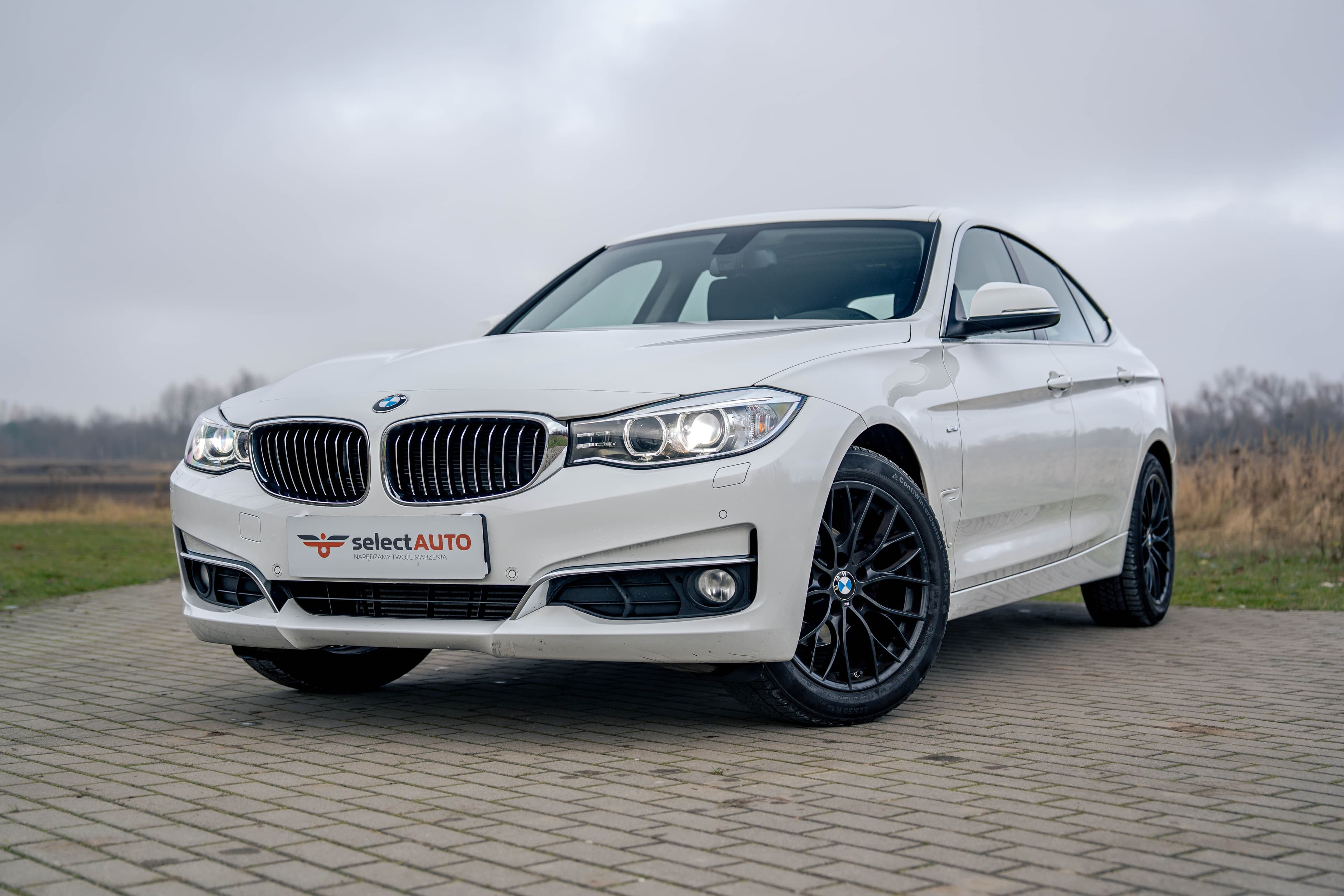 BMW Seria 3 zdjęcie 1