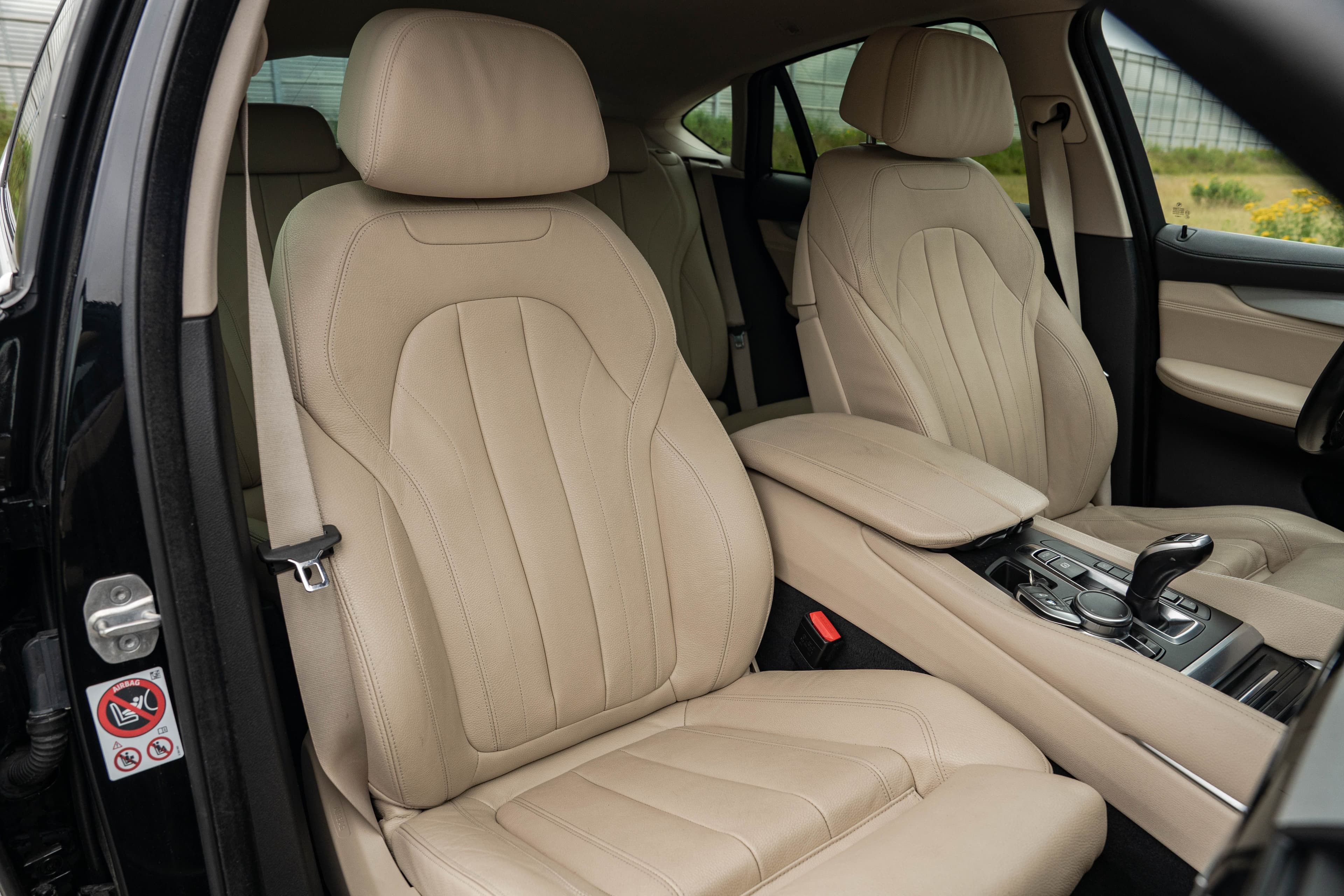 BMW X6 zdjęcie 24