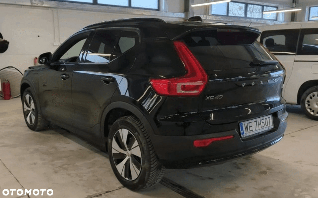 Volvo XC 40 (2022) — zdjęcie 4