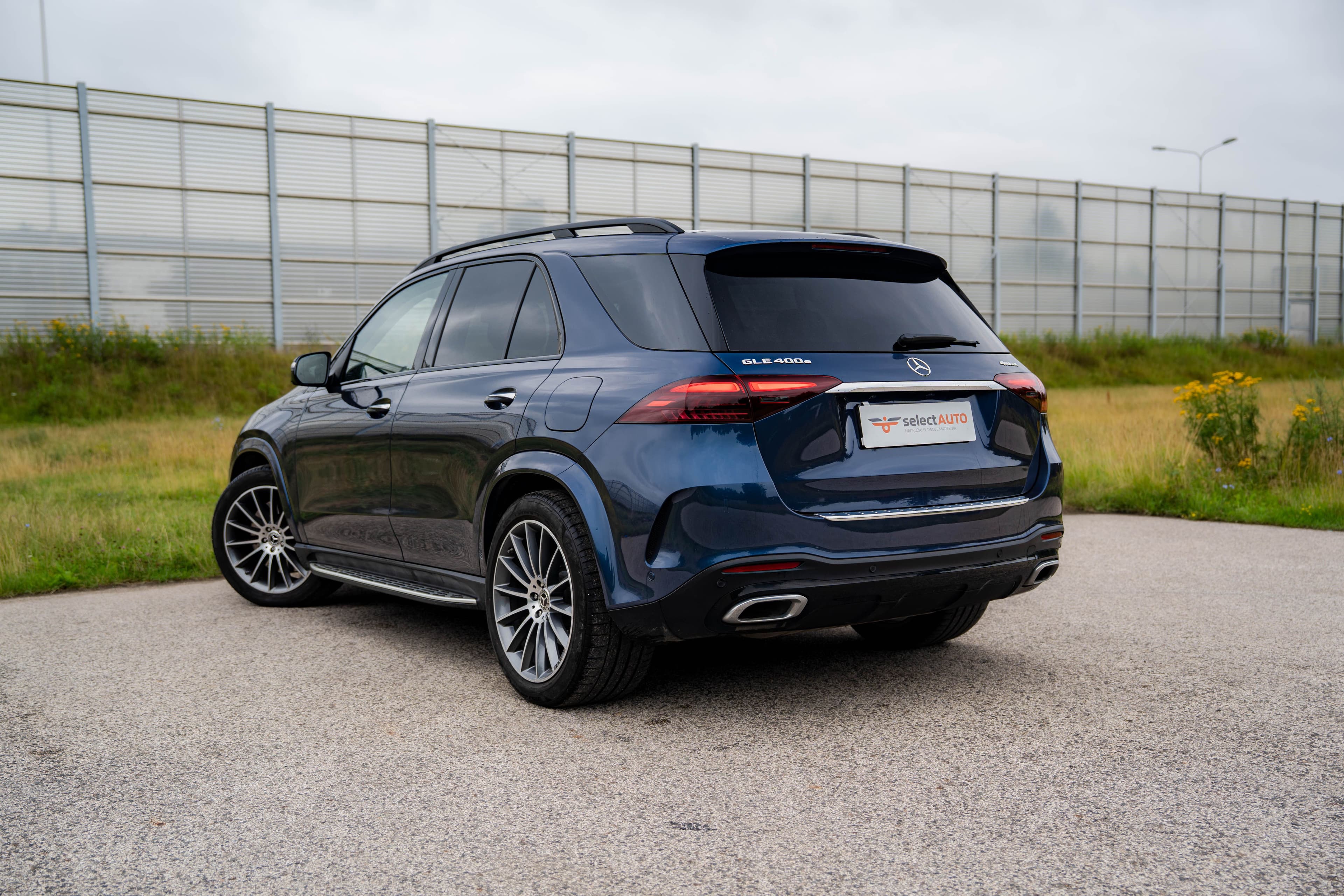 Mercedes-Benz GLE (2023) — zdjęcie 4