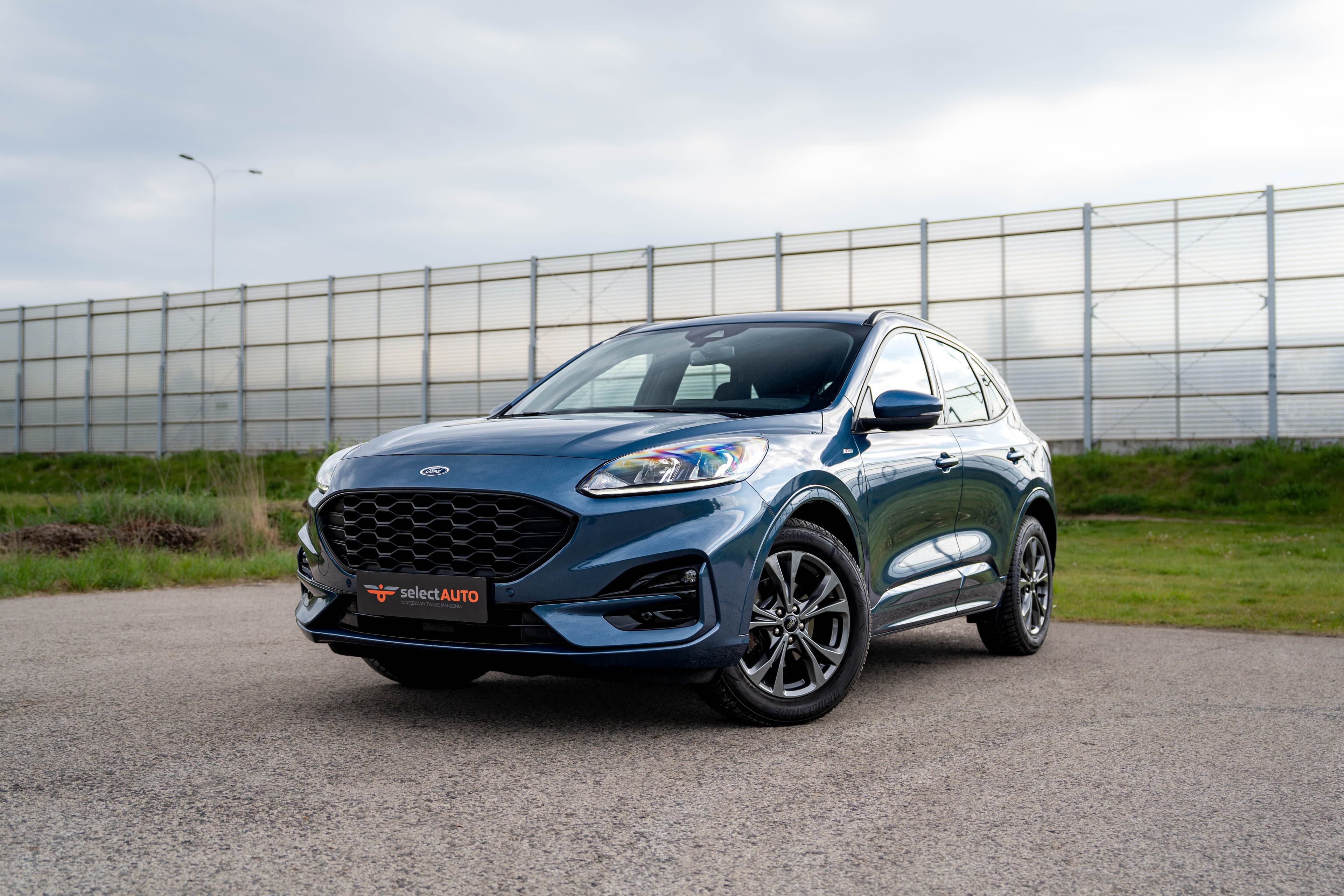 Ford Kuga zdjęcie 1