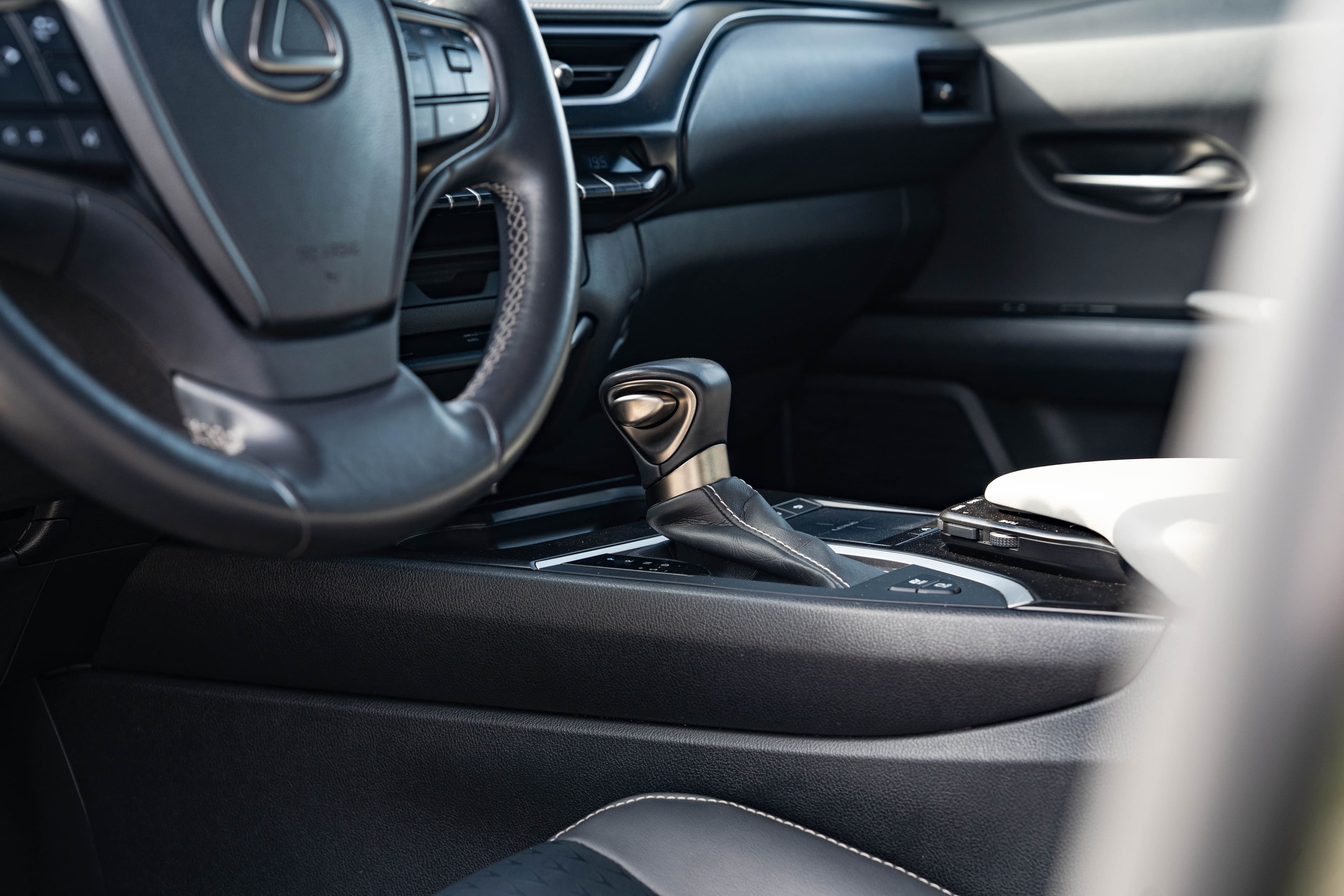 Lexus UX zdjęcie 24