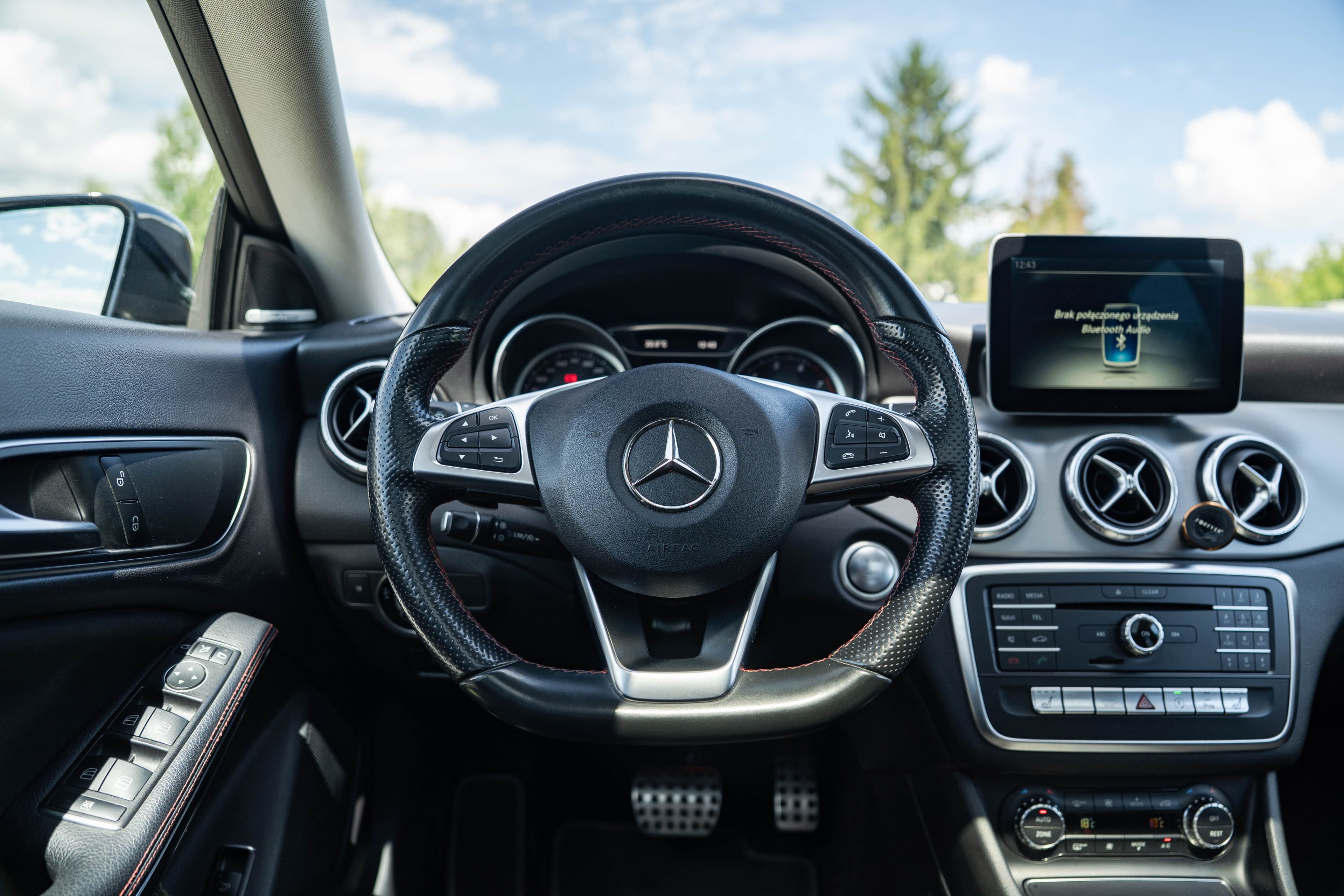 Mercedes-Benz CLA zdjęcie 17