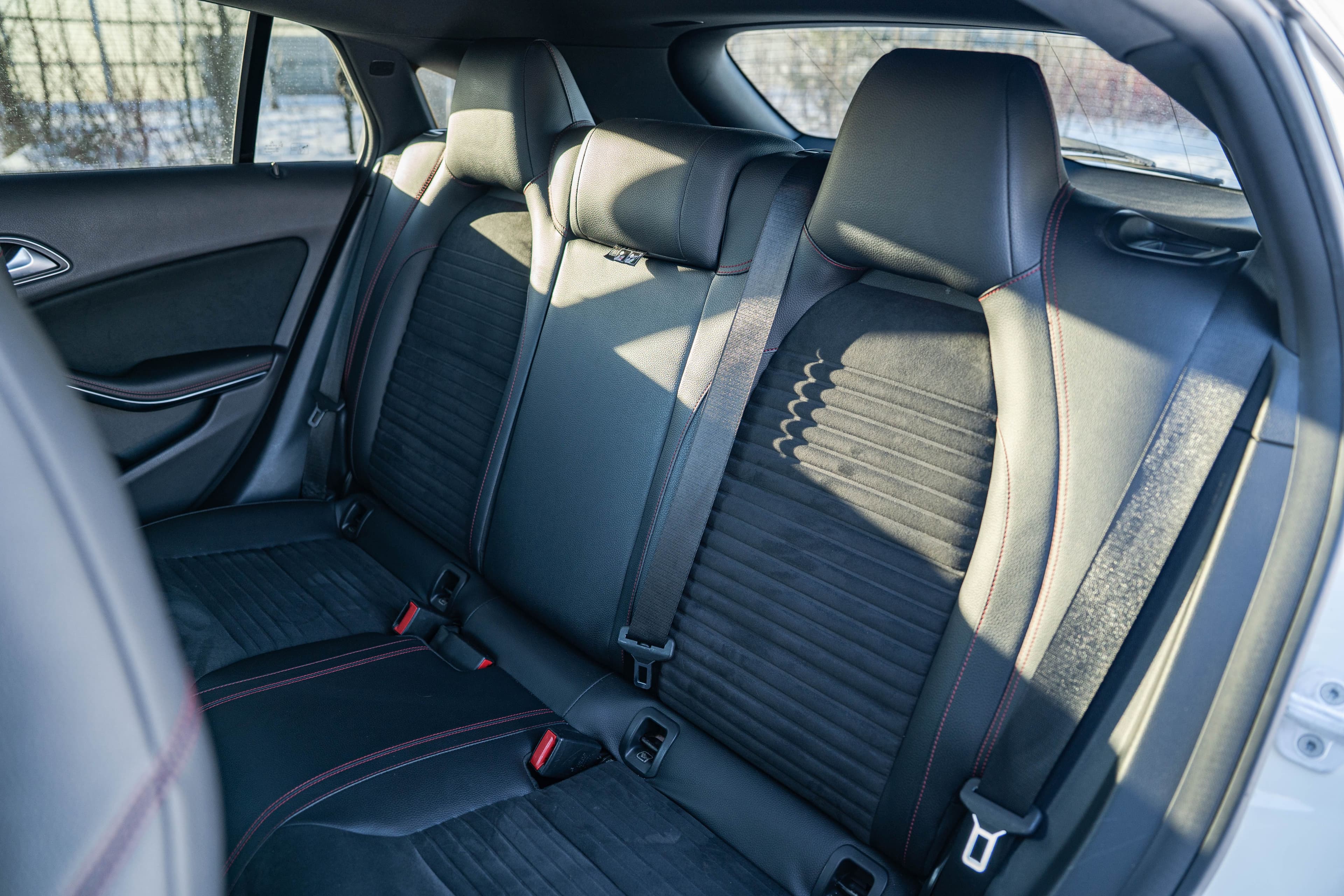 Mercedes-Benz CLA zdjęcie 27