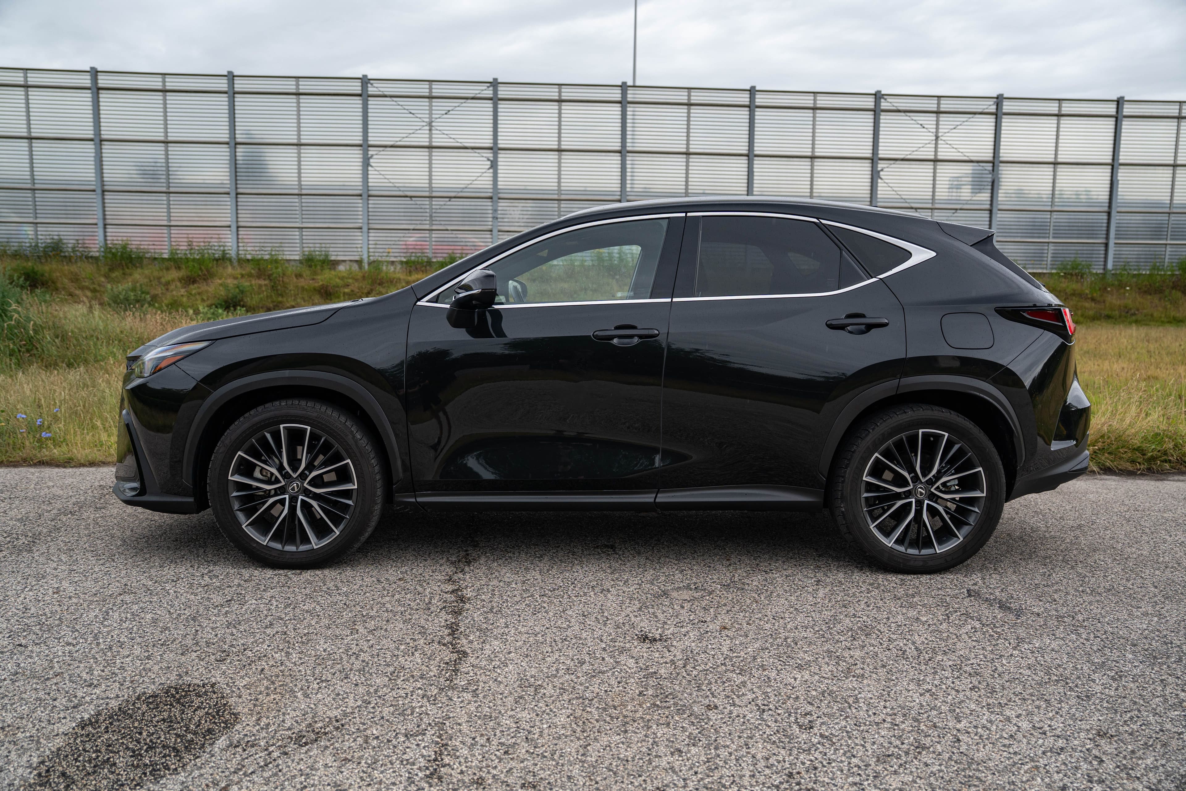 Lexus NX zdjęcie 10