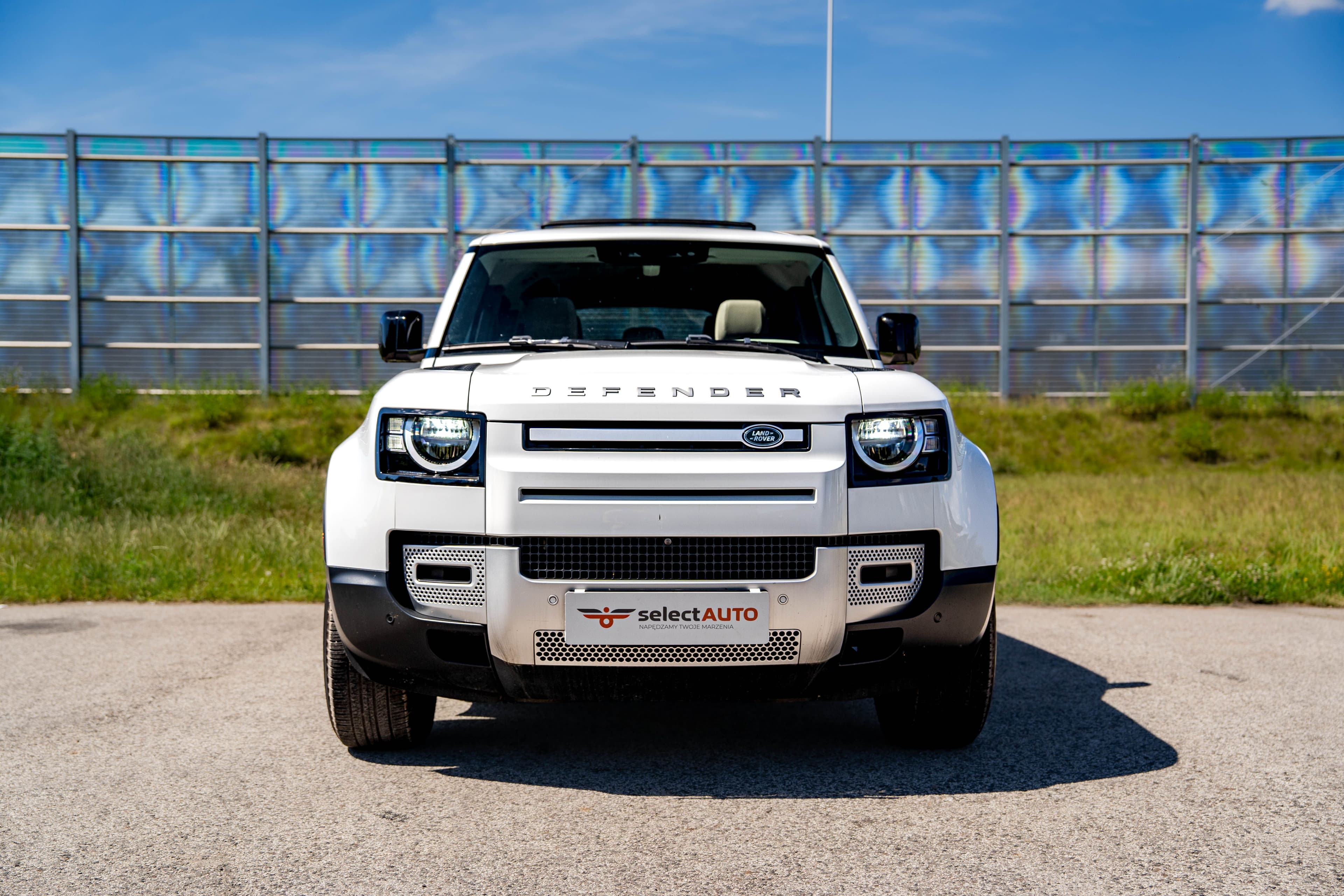 Land Rover Defender (2023) — zdjęcie 2